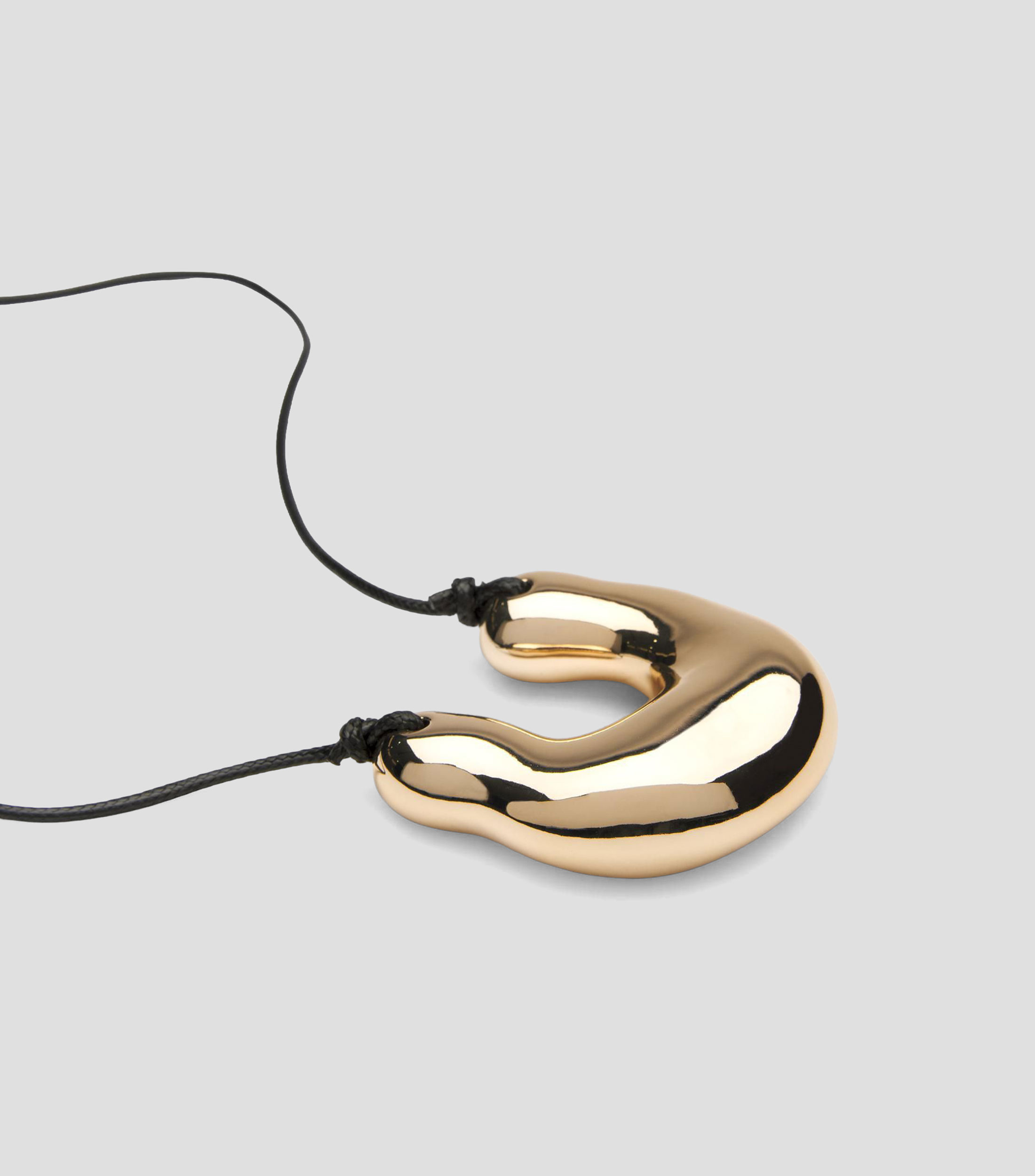 Collar con dije redondo Mujer