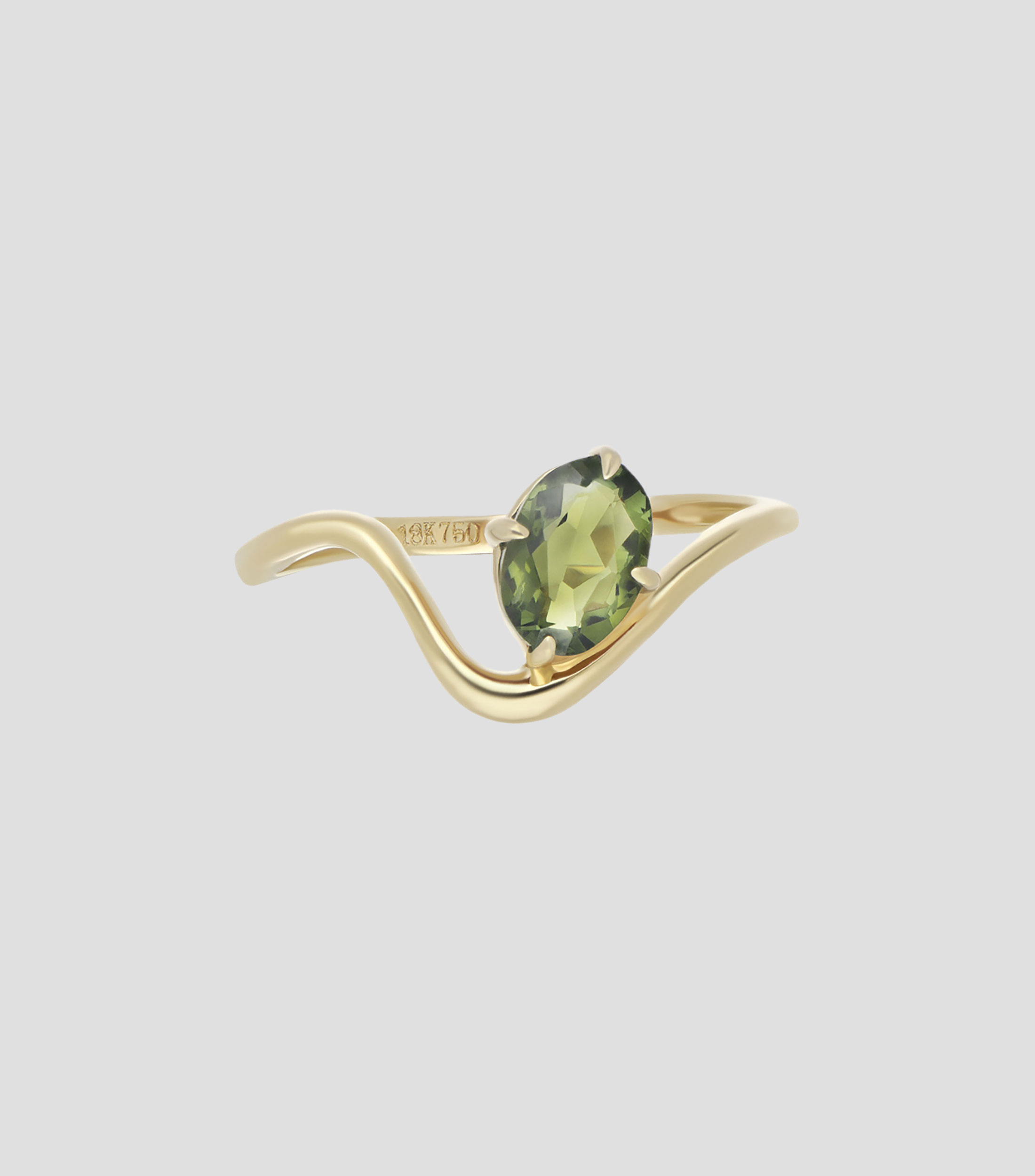 Anillo en oro amarillo de 18 Kilates con turmalina Mujer