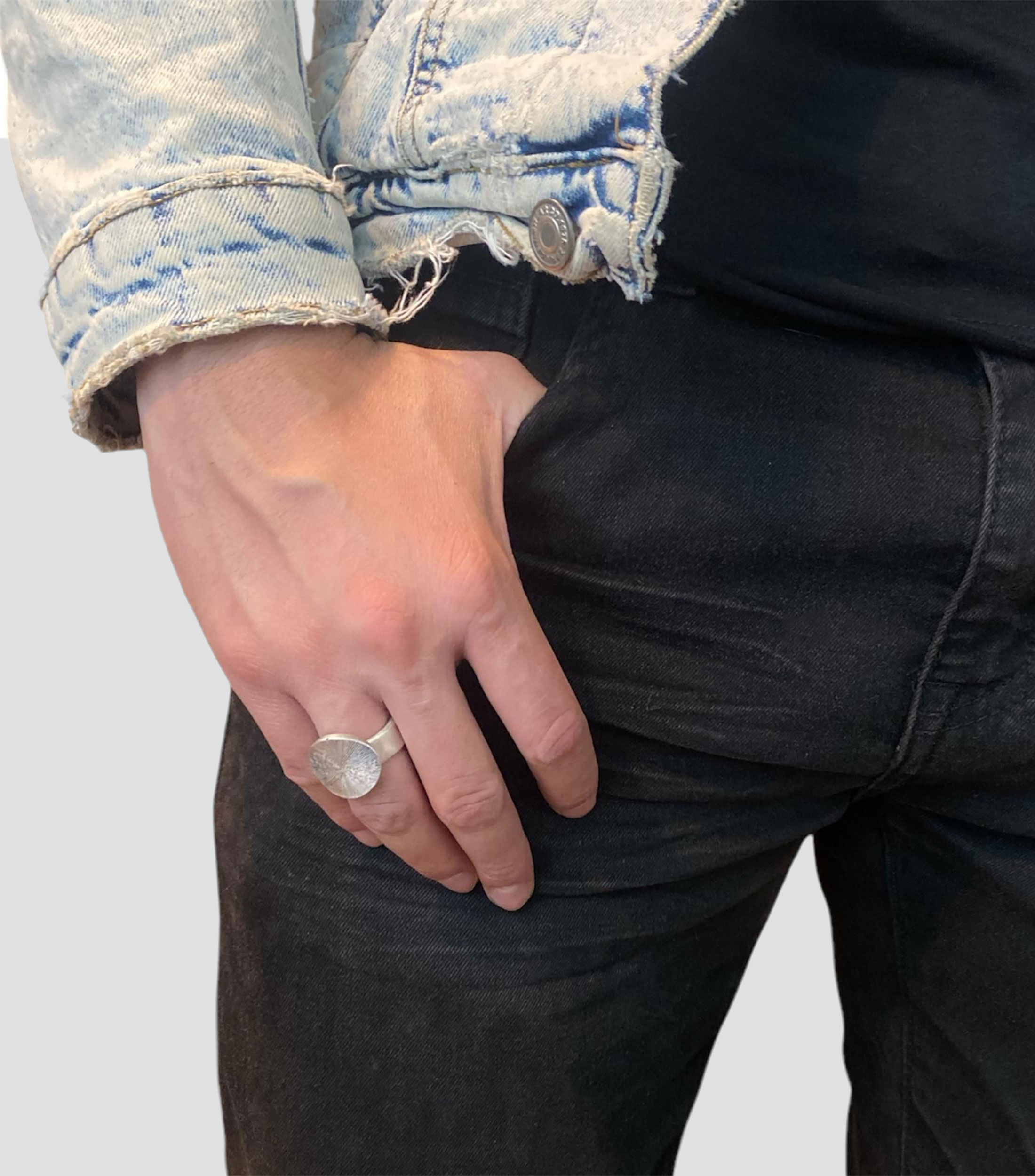 Anillo en plata sello circular Hombre