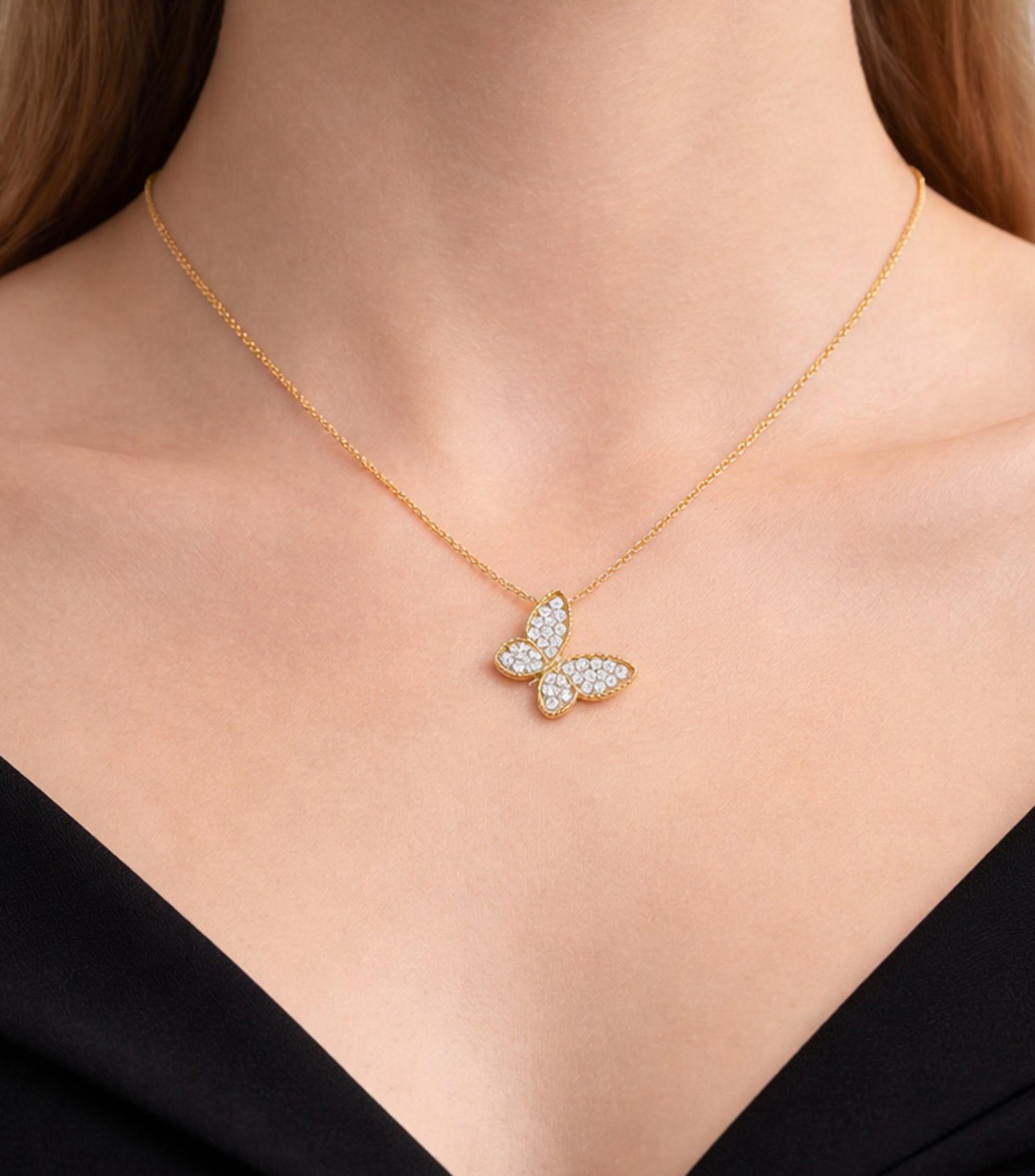 Colgante Mariposa en Oro 18 Kilates con Diamantes Mujer