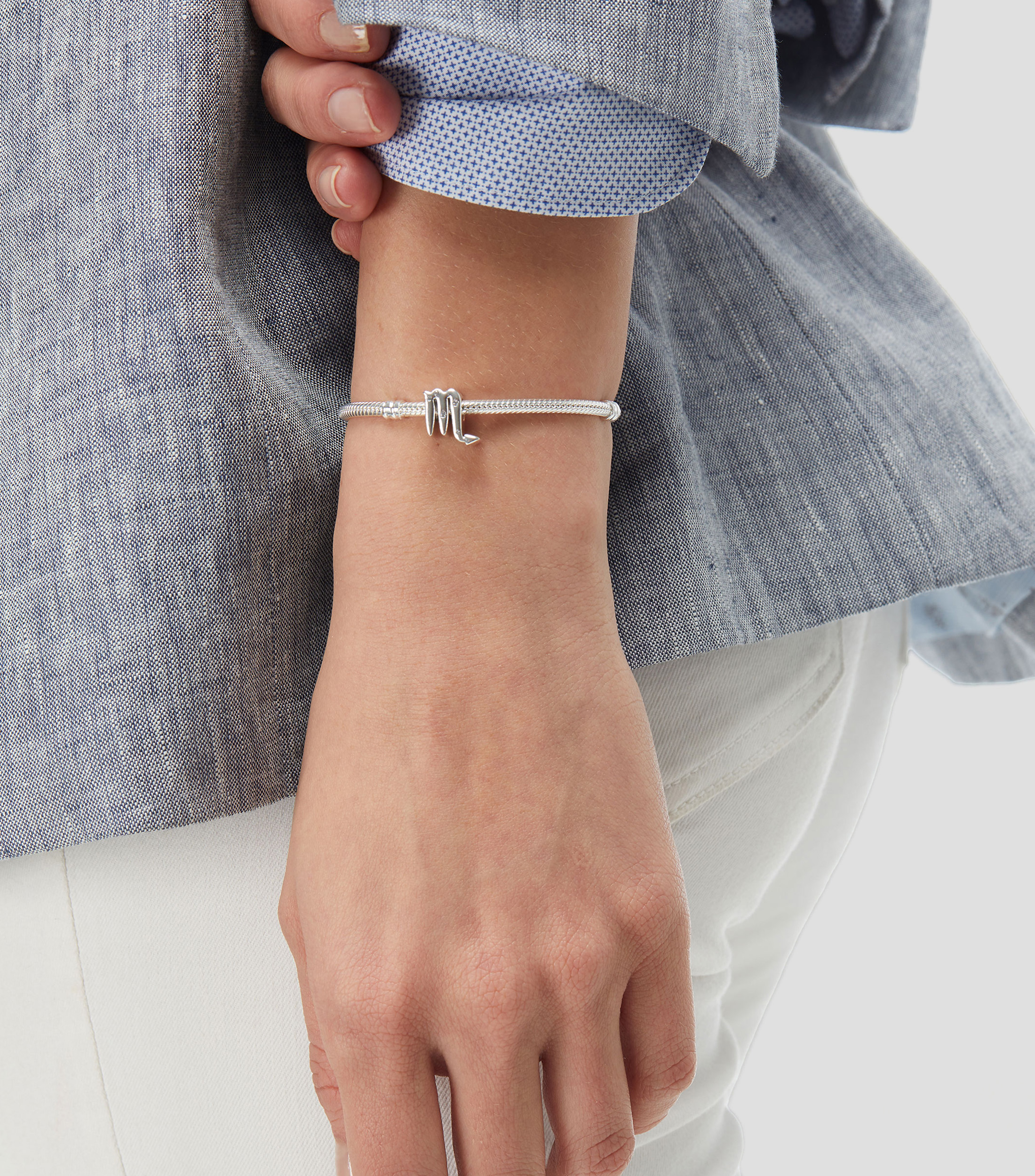 Charm Zodiaco Escorpión en plata .925 con zirconia cúbica Mujer