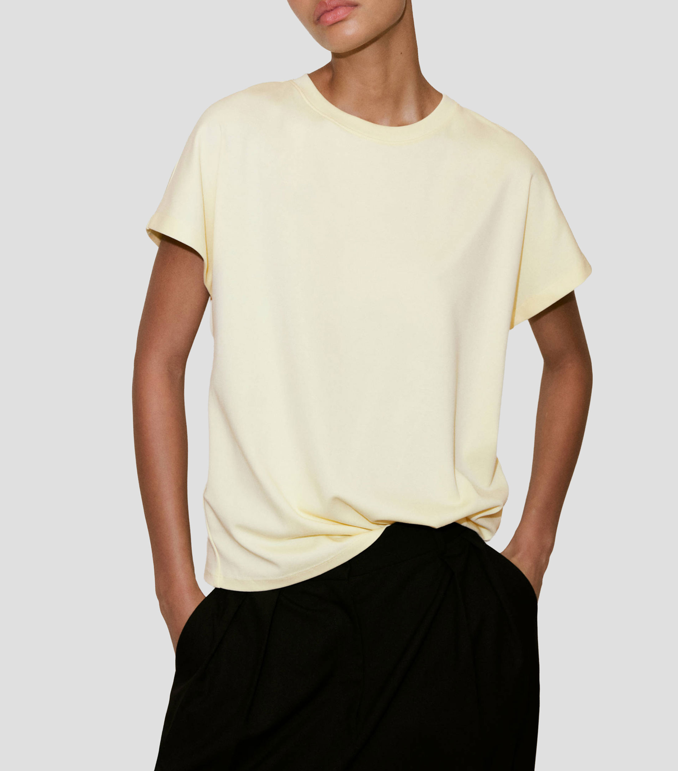 Playera cuello redondo manga corta liso Mujer
