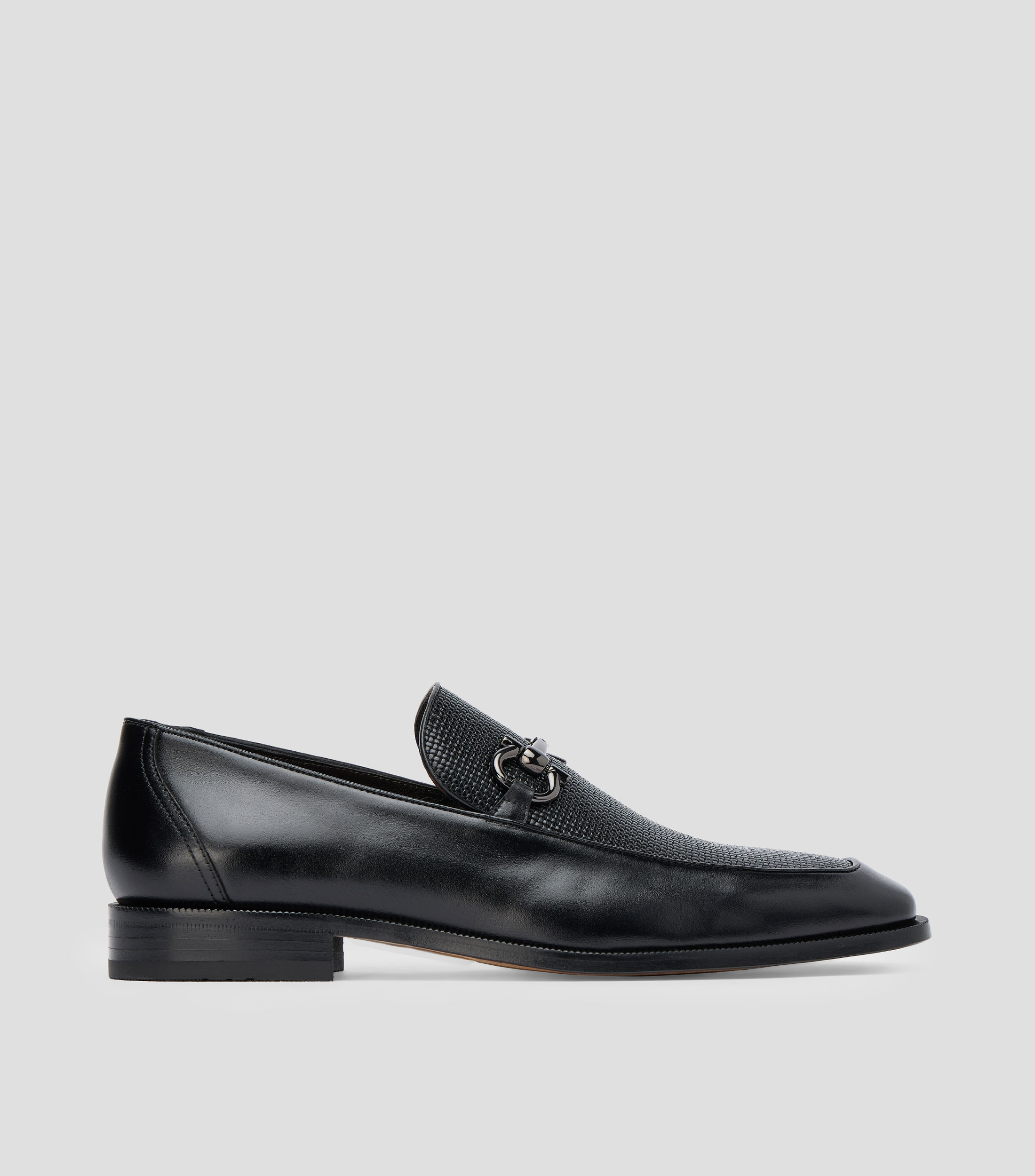 Mocasines con hebilla en piel Hombre