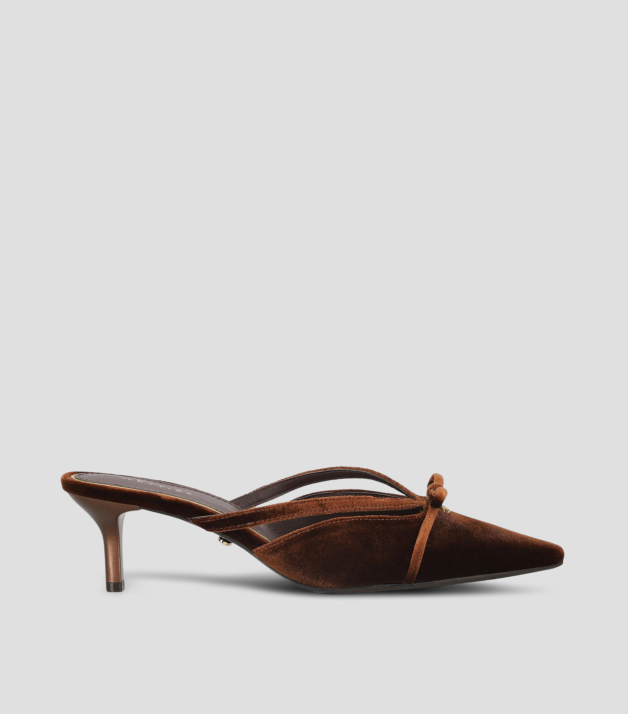 Zuecos con tacón delgado de 5 cm Mujer