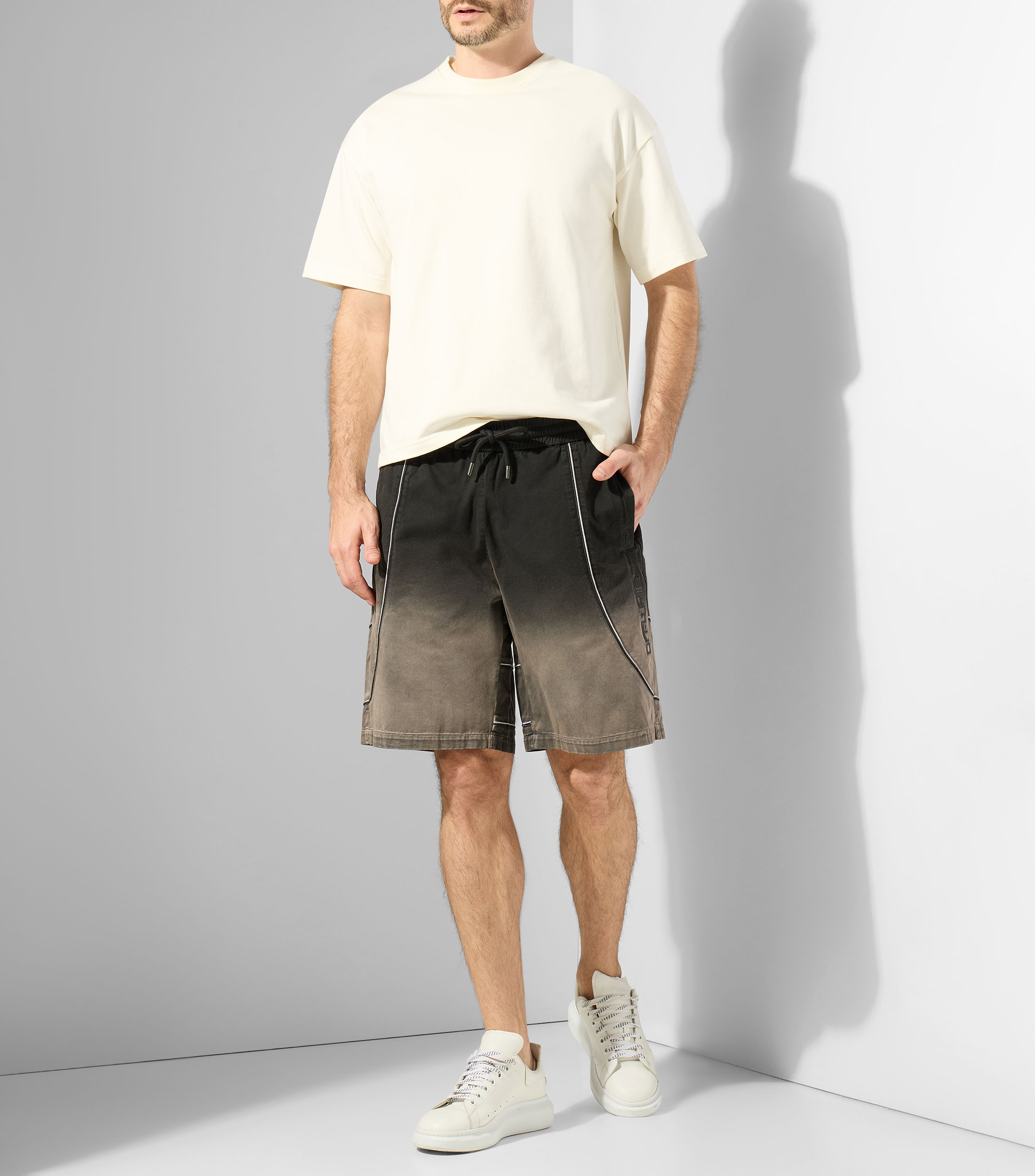 Short deslavado Hombre