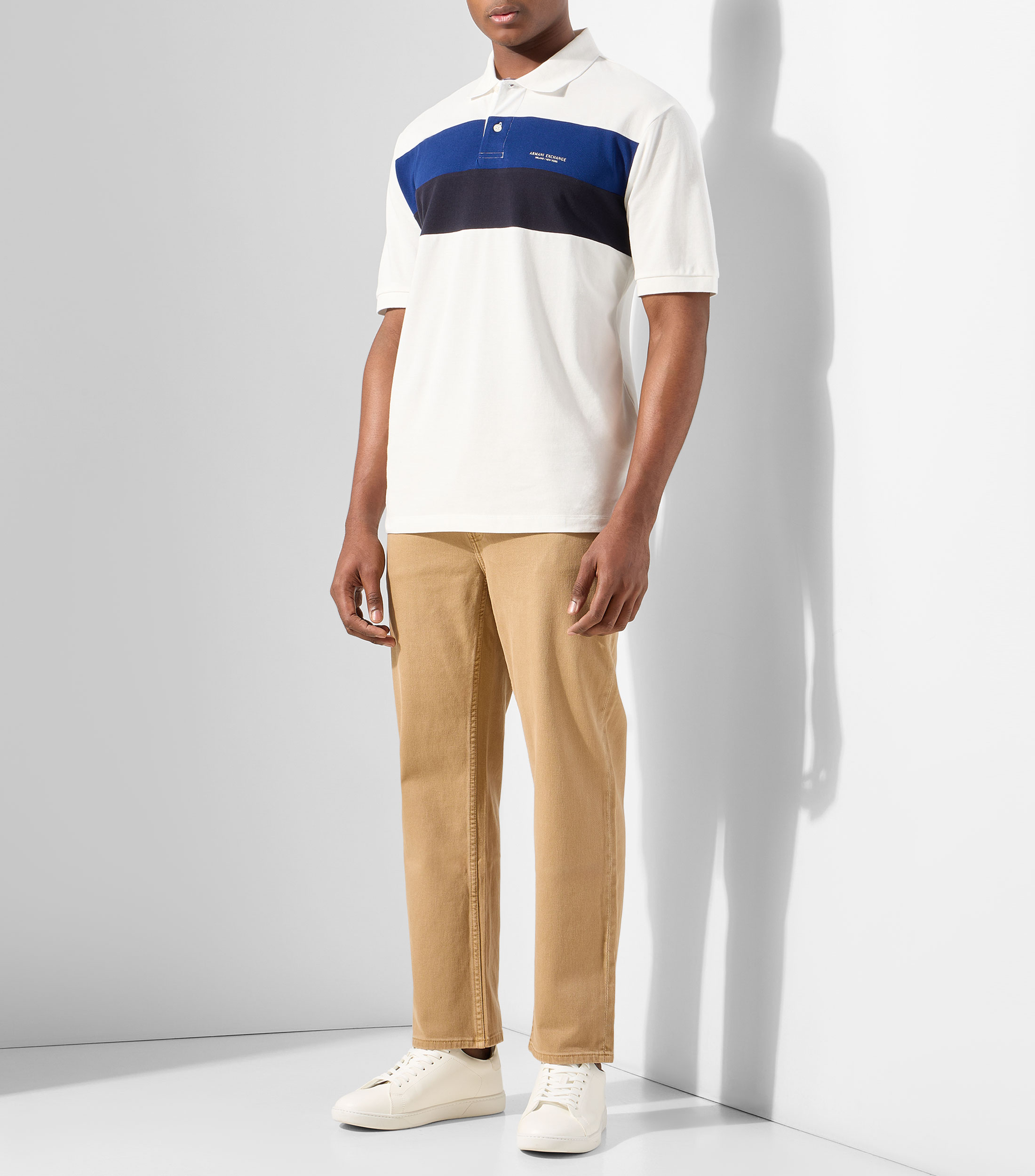 Playera tipo polo manga corta con franjas Hombre