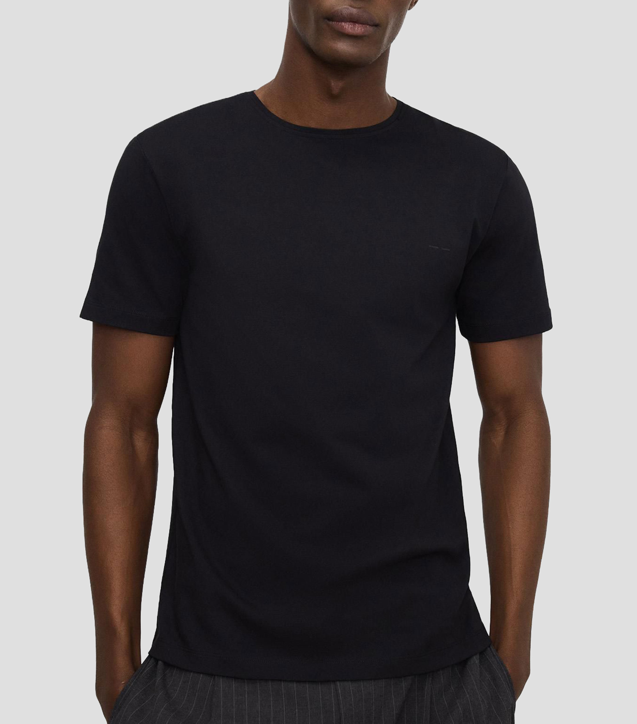 Playera cuello redondo manga corta lisa Hombre