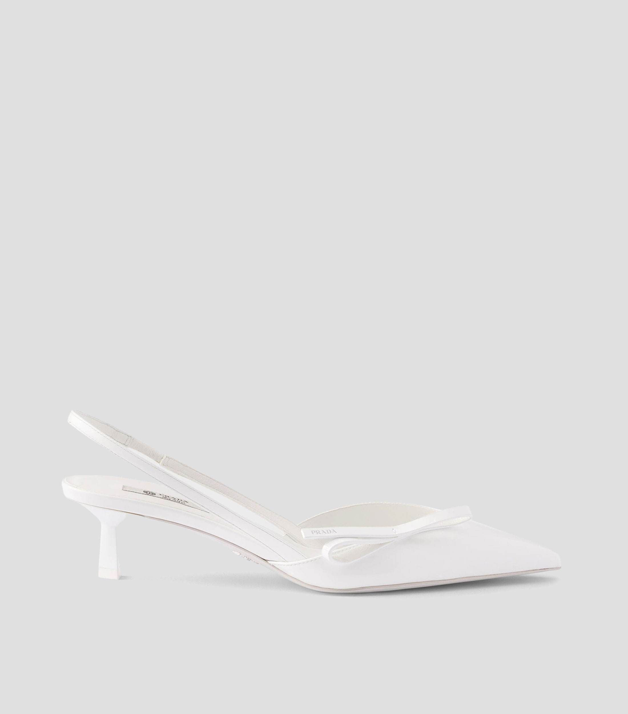 Zapatillas con Tacón Delgado en Piel Mujer