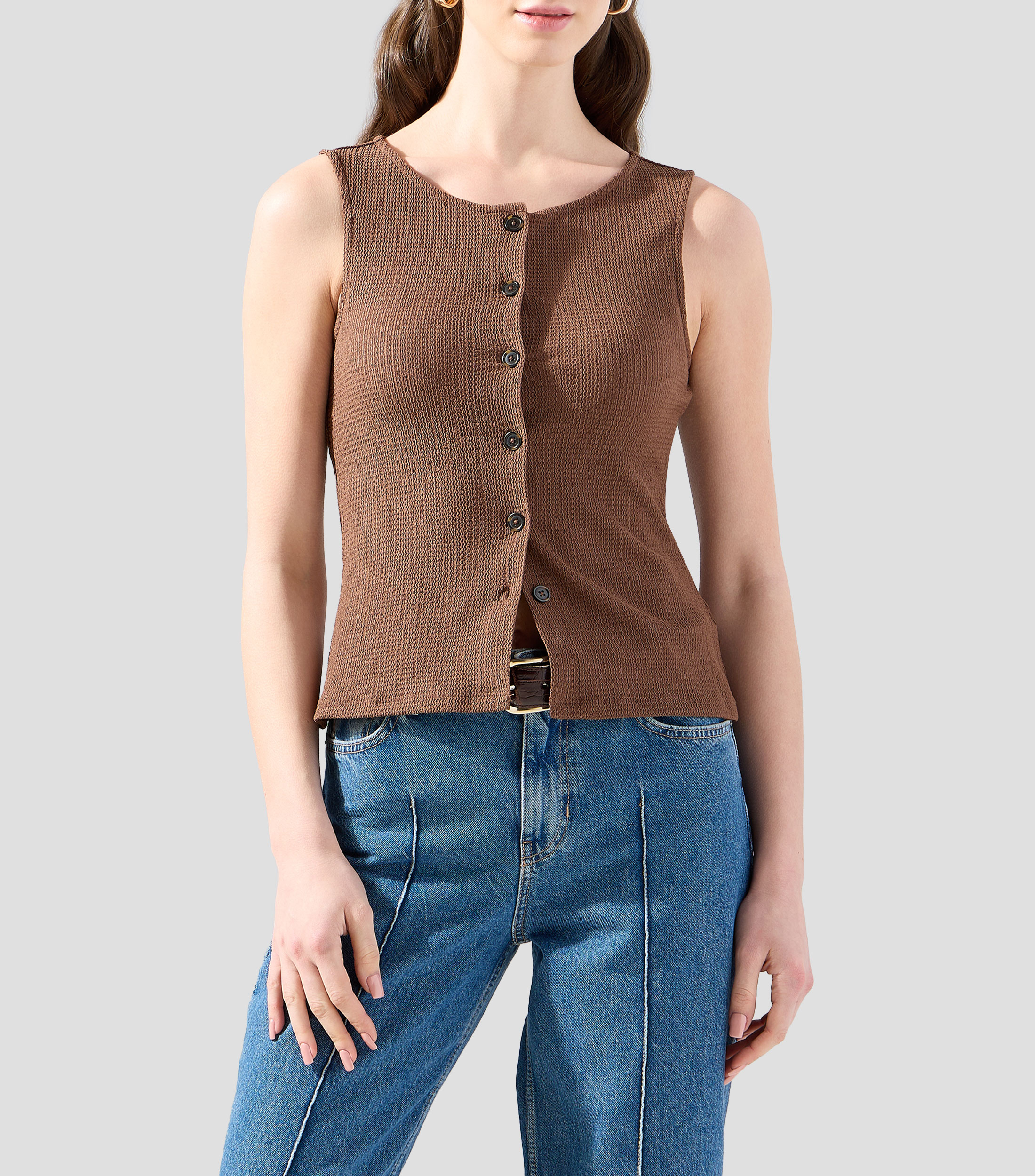 Playera cuello redondo sin mangas lisa Mujer