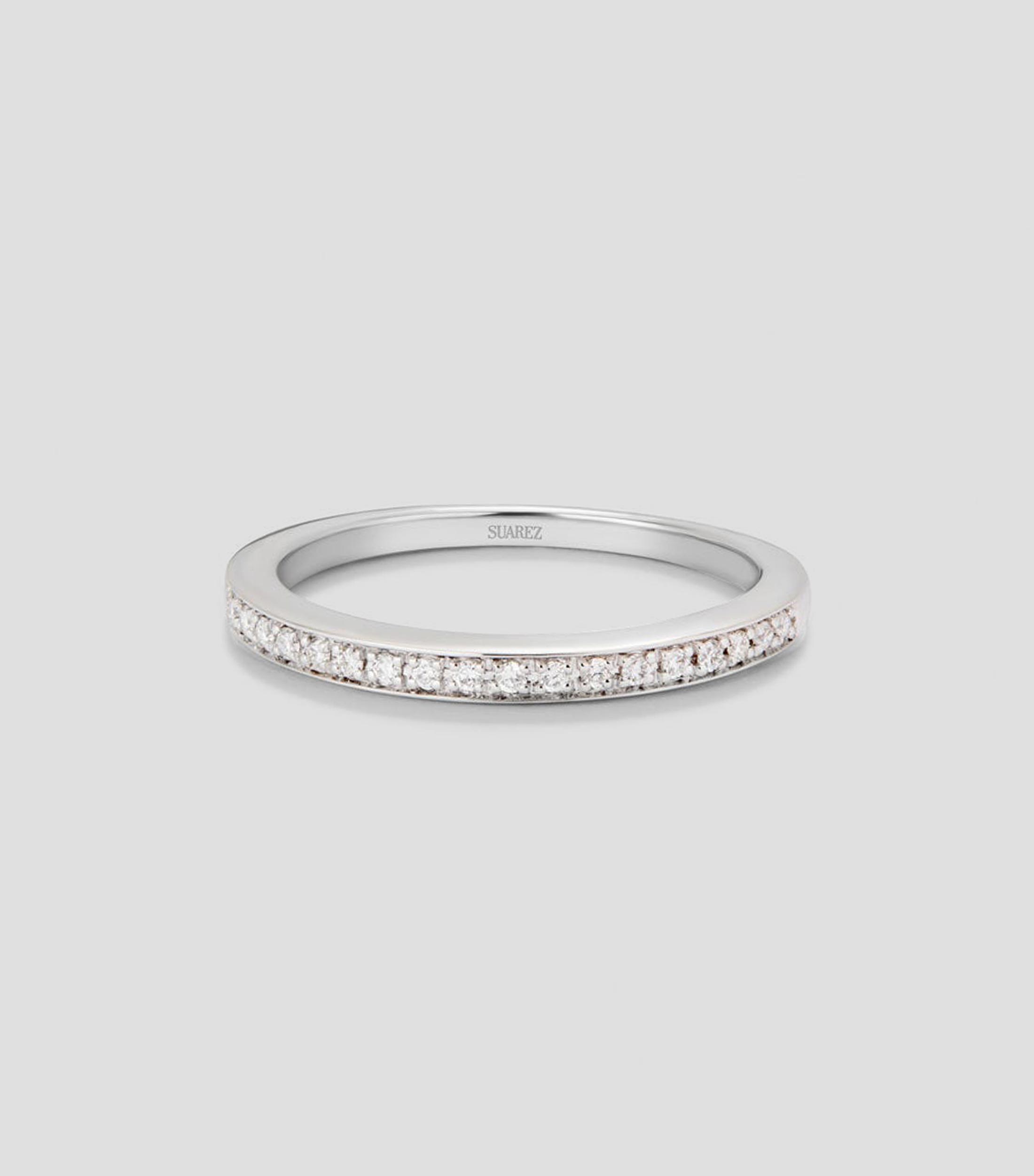 Anillo solitario en Oro blanco de 18 Kilates con diamantes Mujer