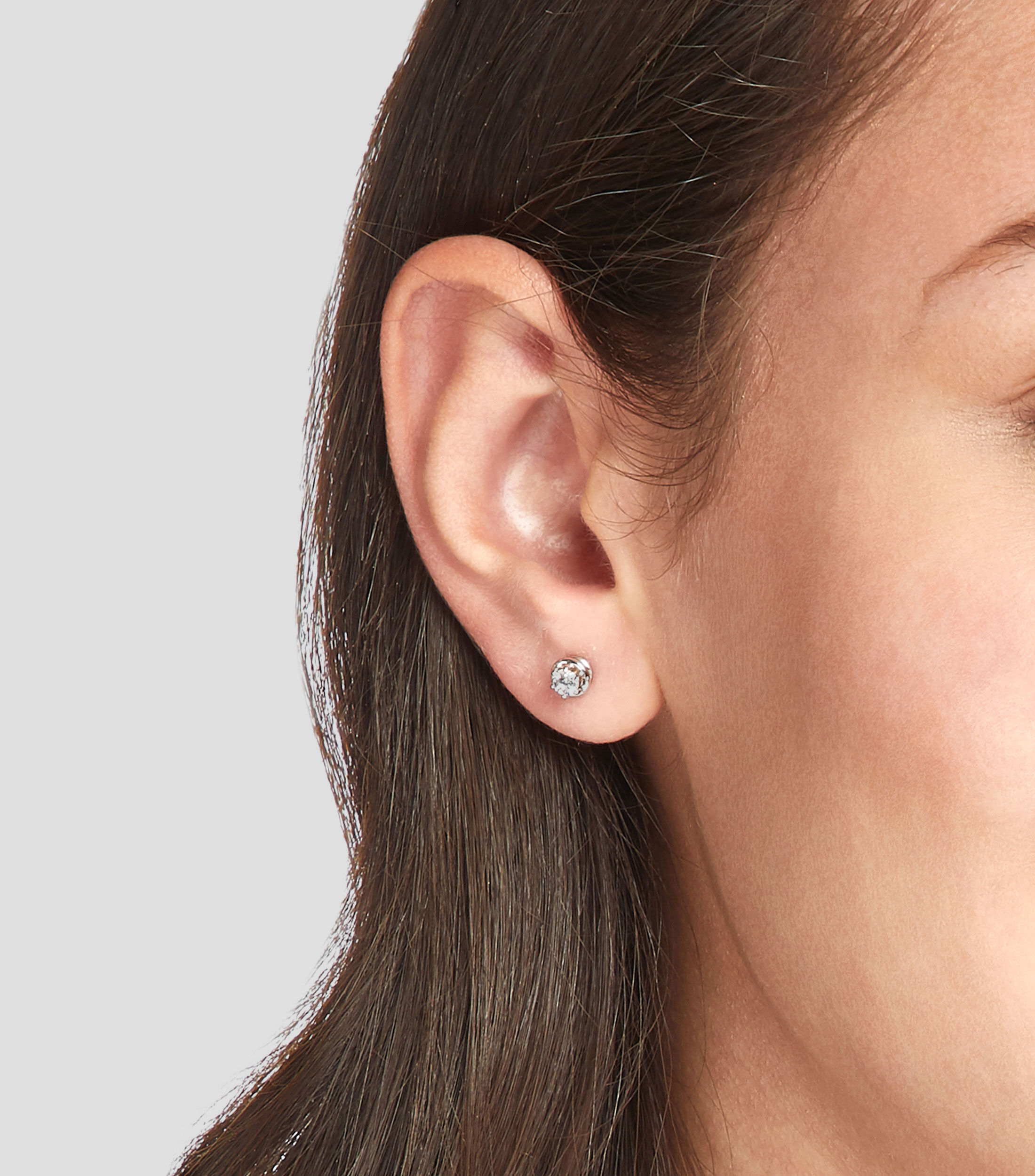 Aretes en oro blanco de 18 kilates circular Minou con diamantes Mujer