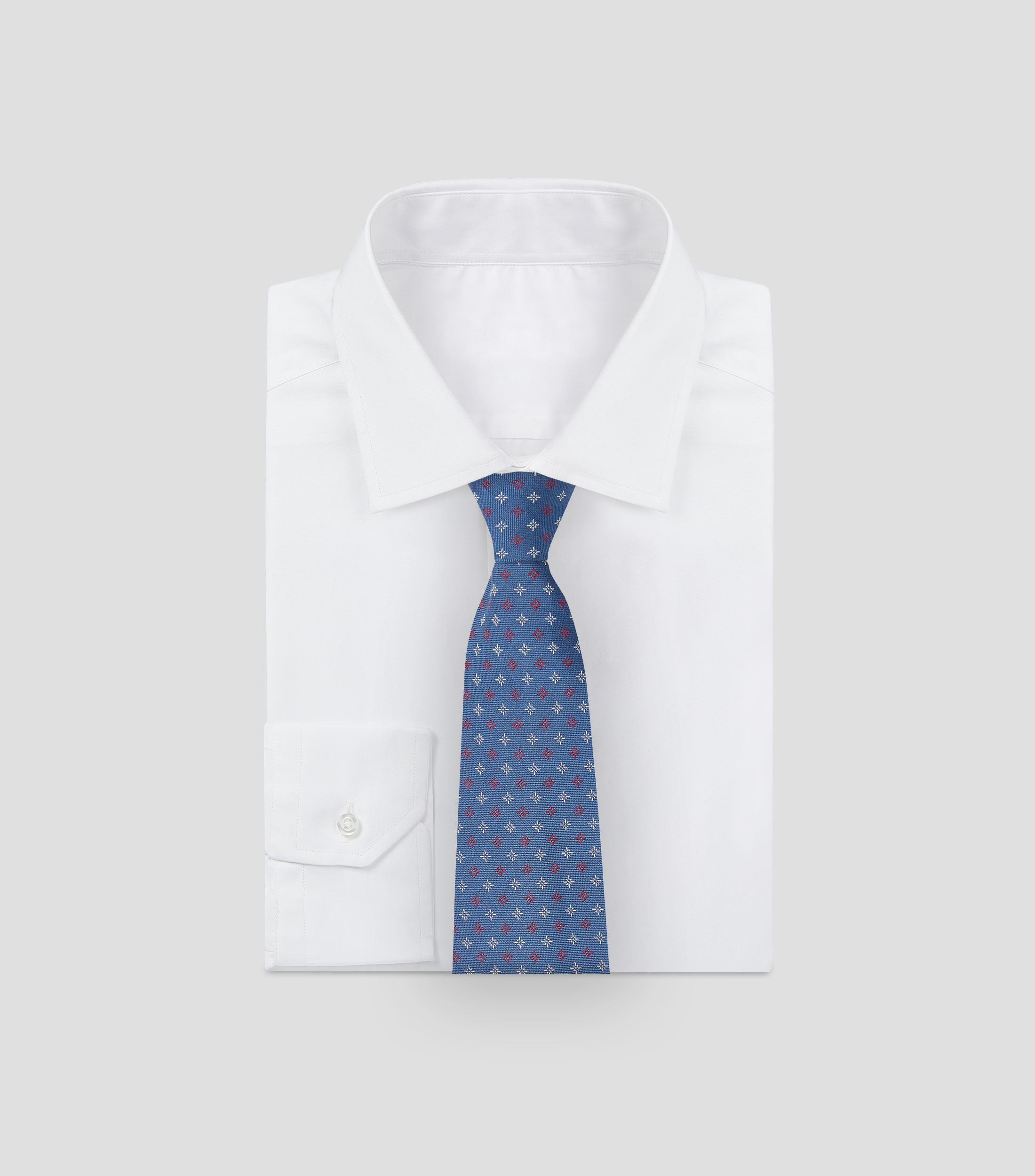 Corbata ancha con bordado
