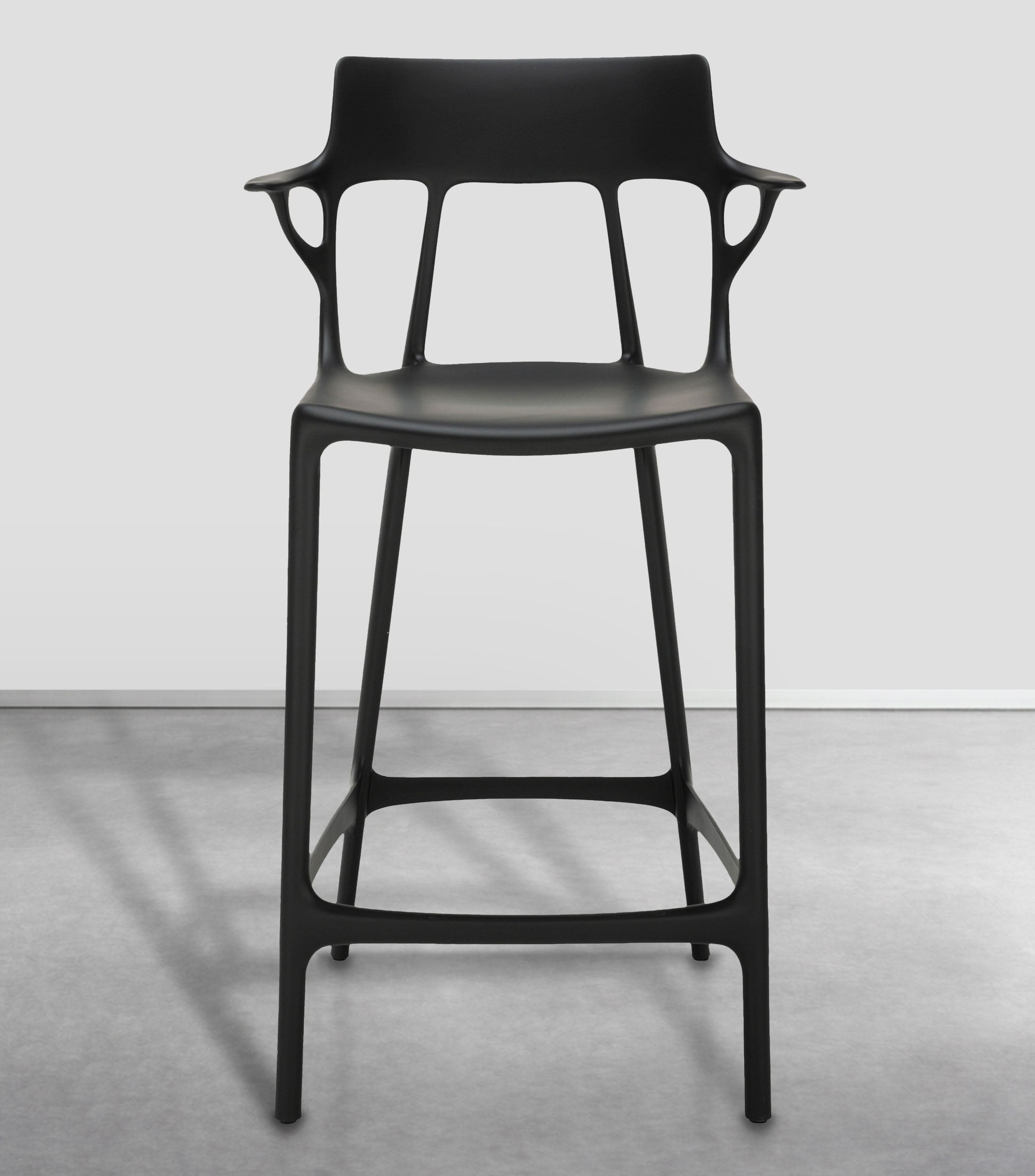Silla alta A. I. en tecnopolímero termoplástico reciclado negra