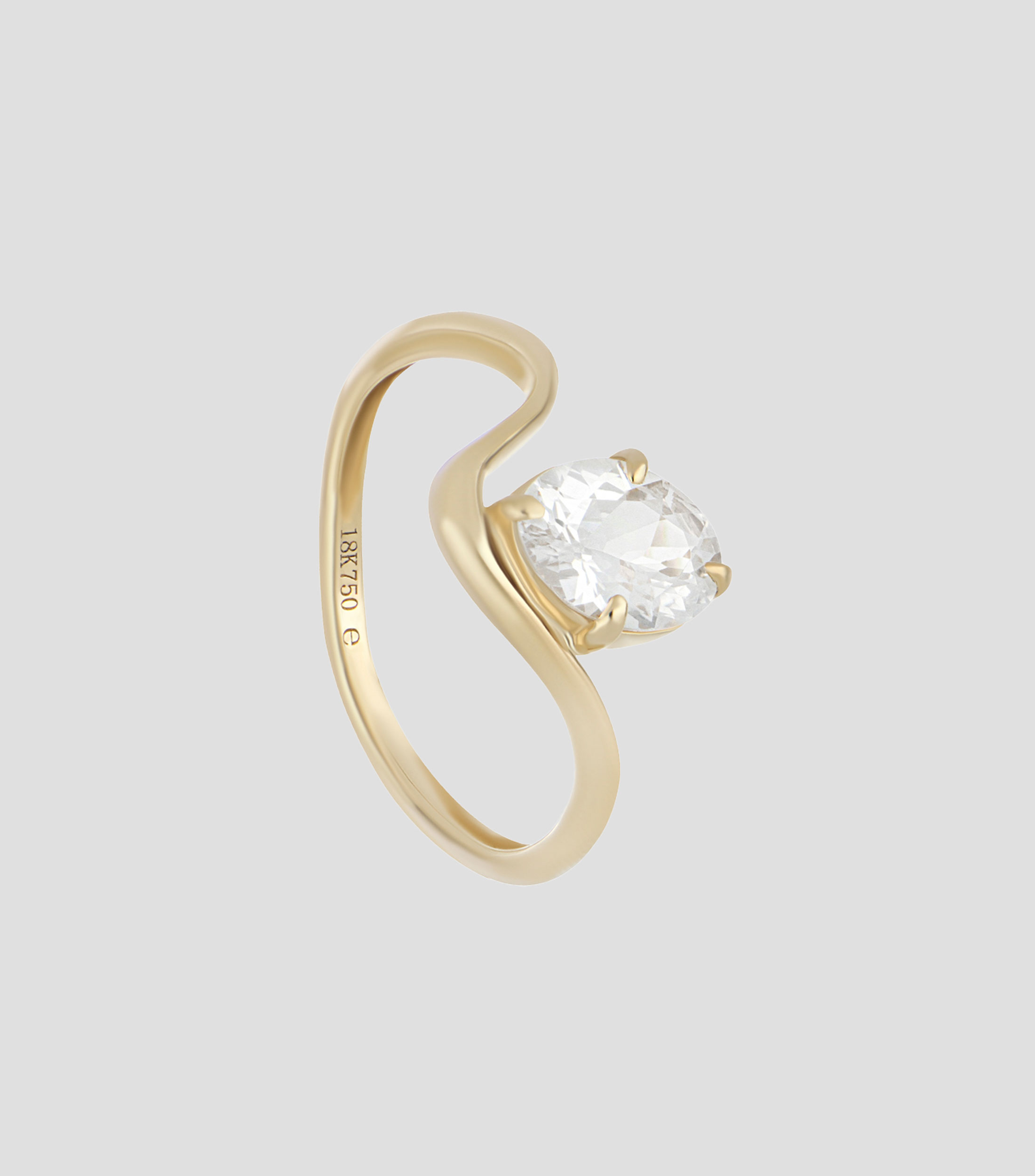 Anillo en oro amarillo de 18 Kilates con zafiro blanco Mujer