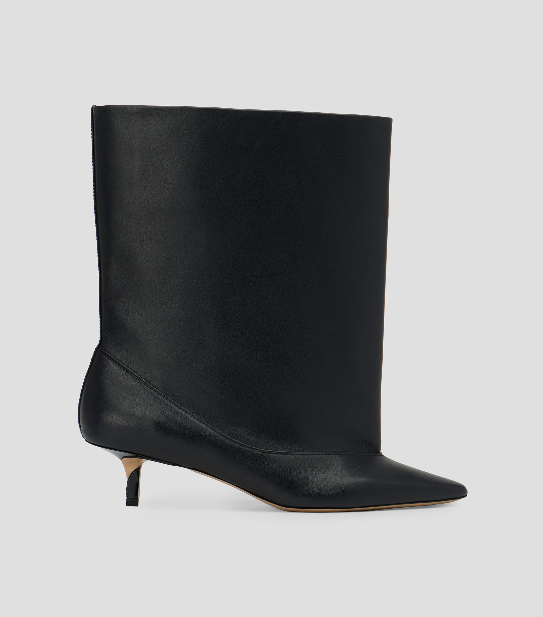 Botas cortas en piel con tacón bajo cuadrado Mujer