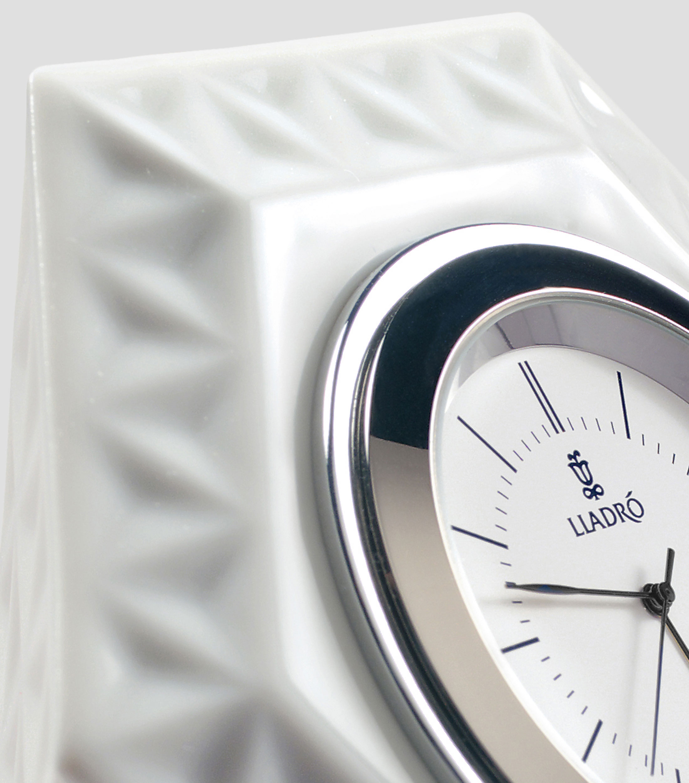 Reloj Decorativo Hitoiki en porcelana