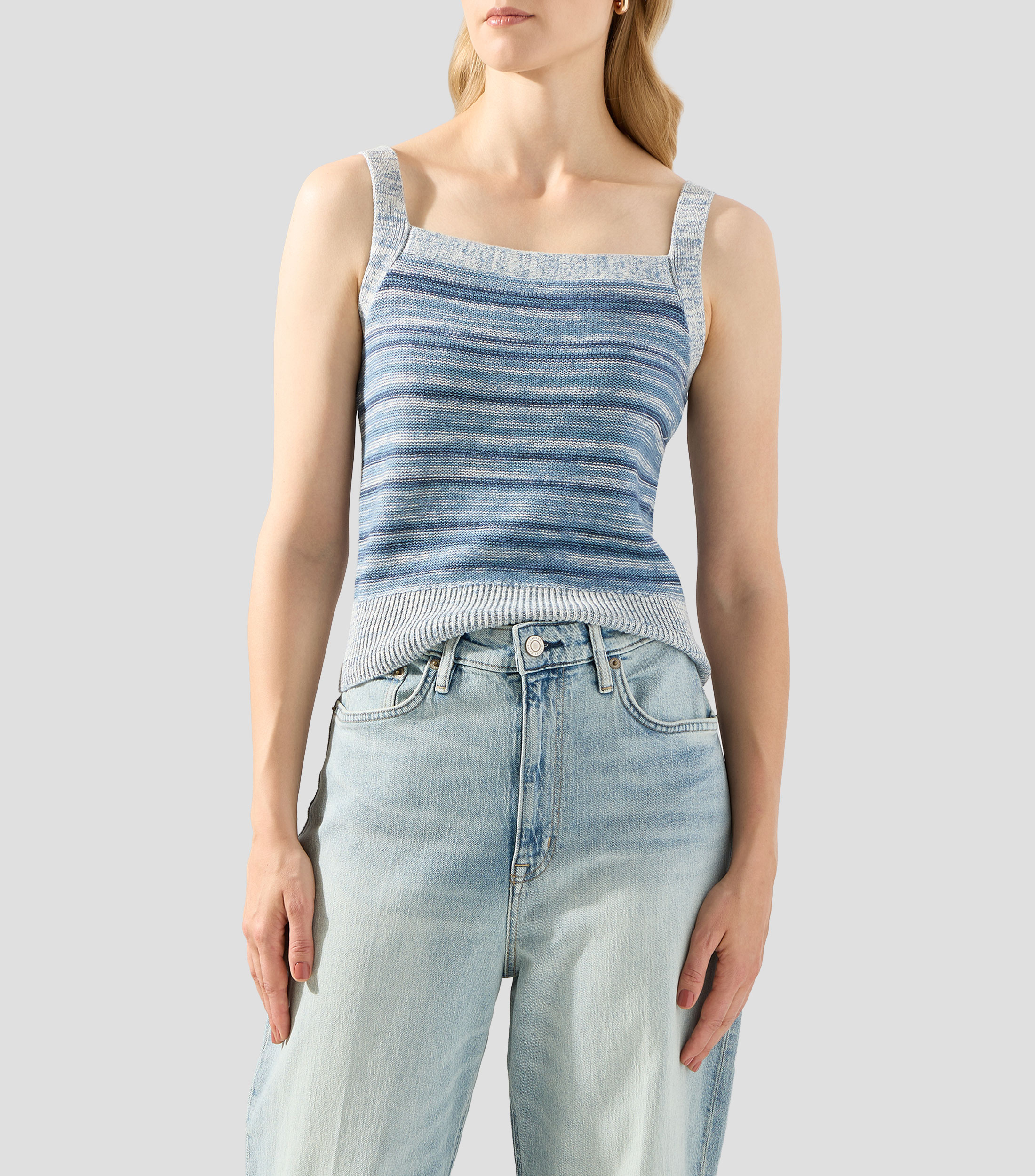 Blusa fantasía sin mangas Mujer