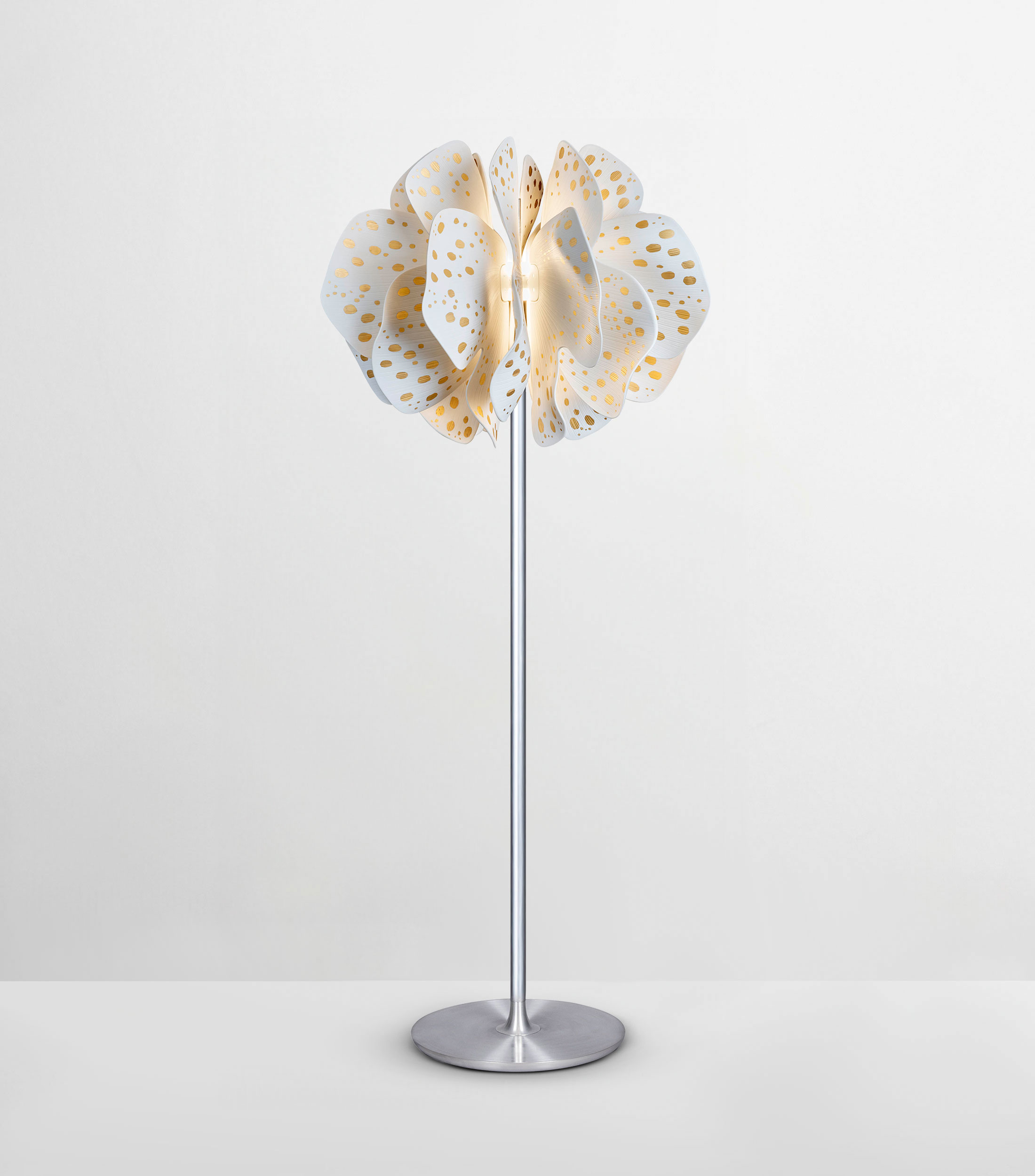 Lámpara de piel Nightbloom, 200 V