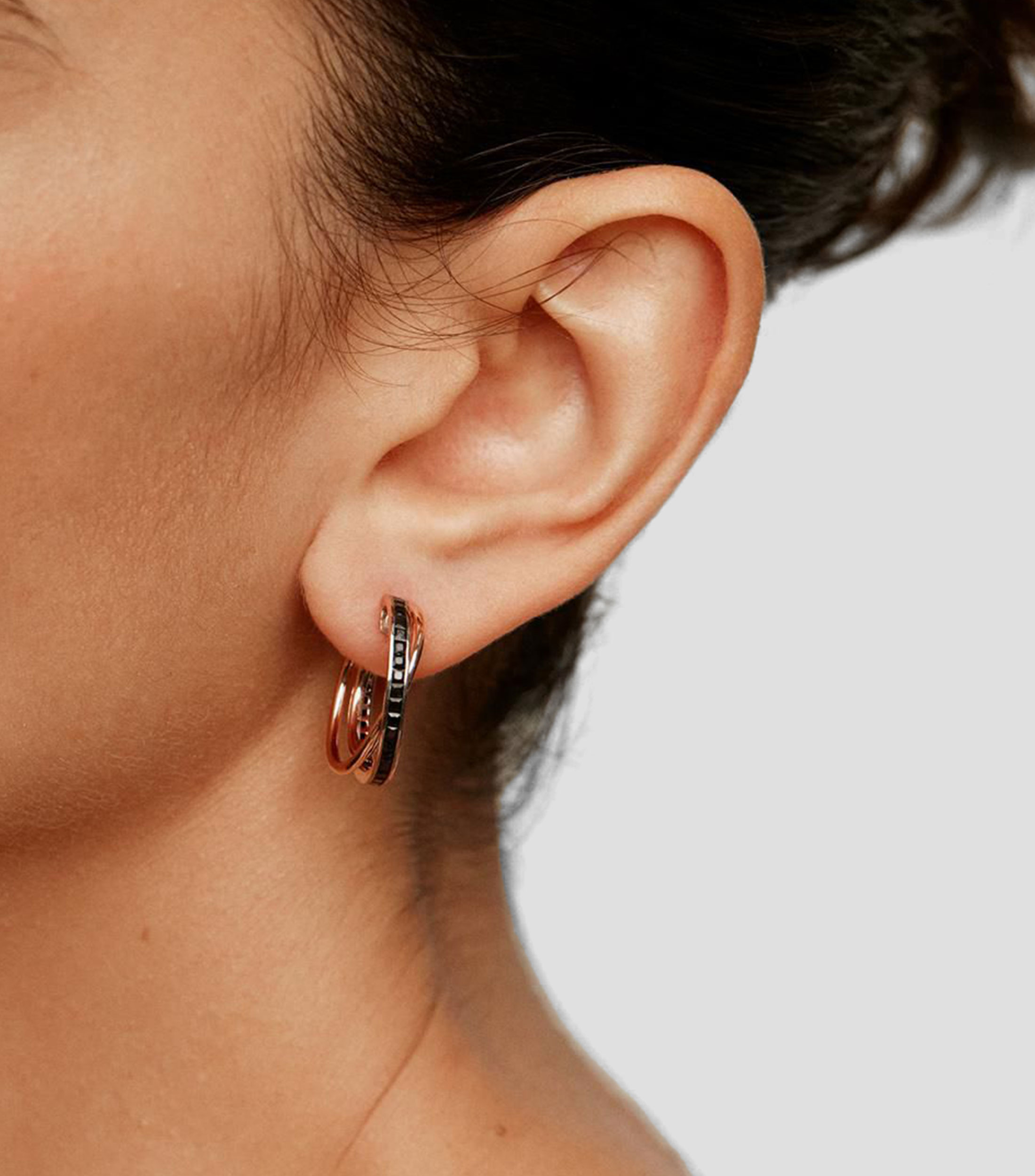 Aretes en plata .925 de aro triple con espinelas Mujer