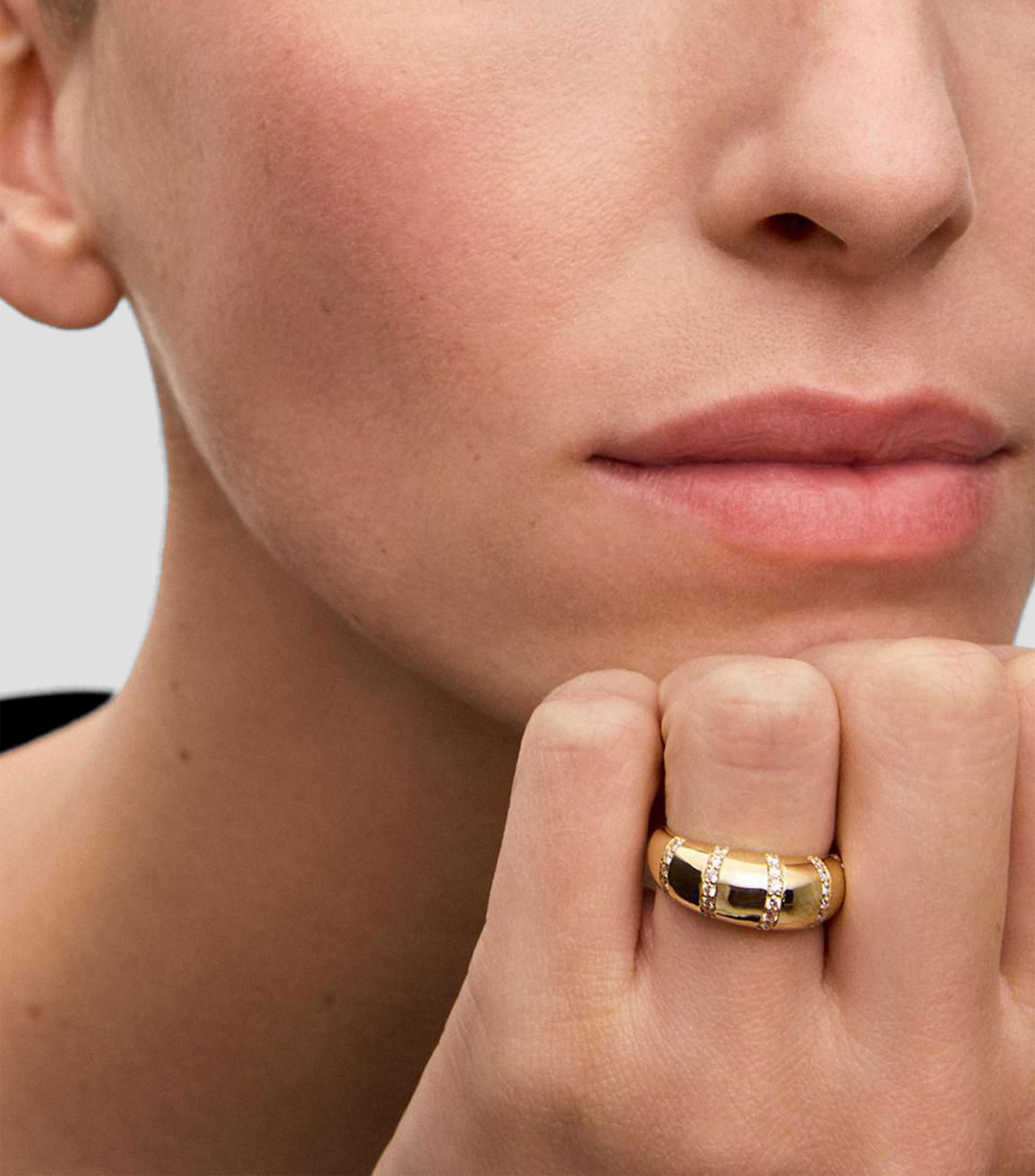 Anillo en oro amarillo de 18 kilates con diamante Mujer