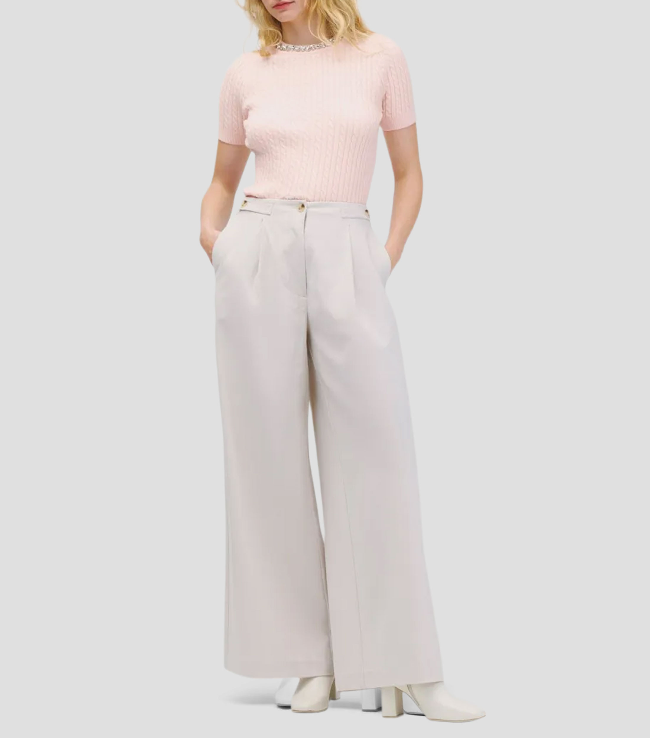 Blusa corto tejido de cable rosa pedrería en escote Mujer