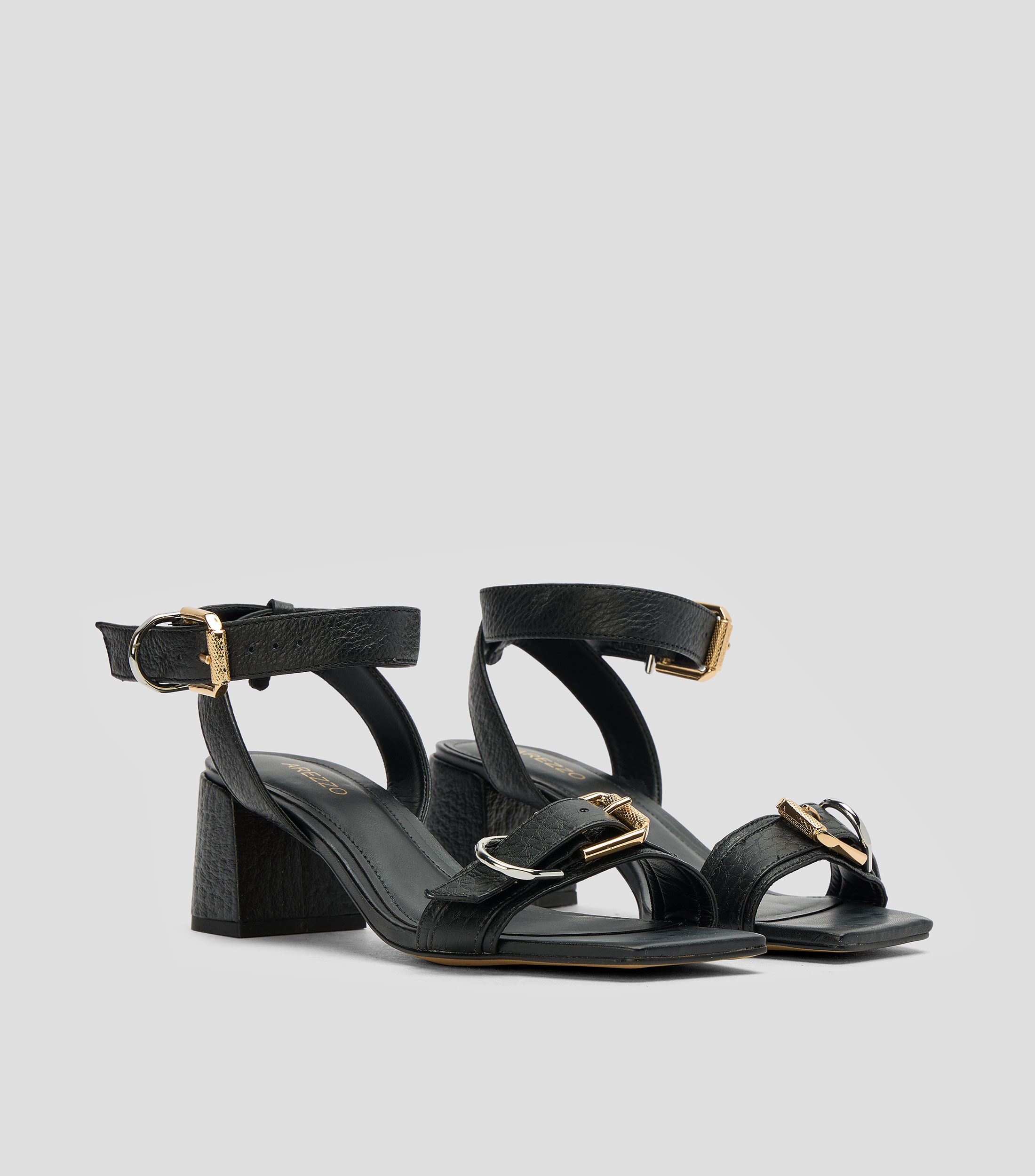 Sandalias casuales tacón mediano ancho en piel Mujer