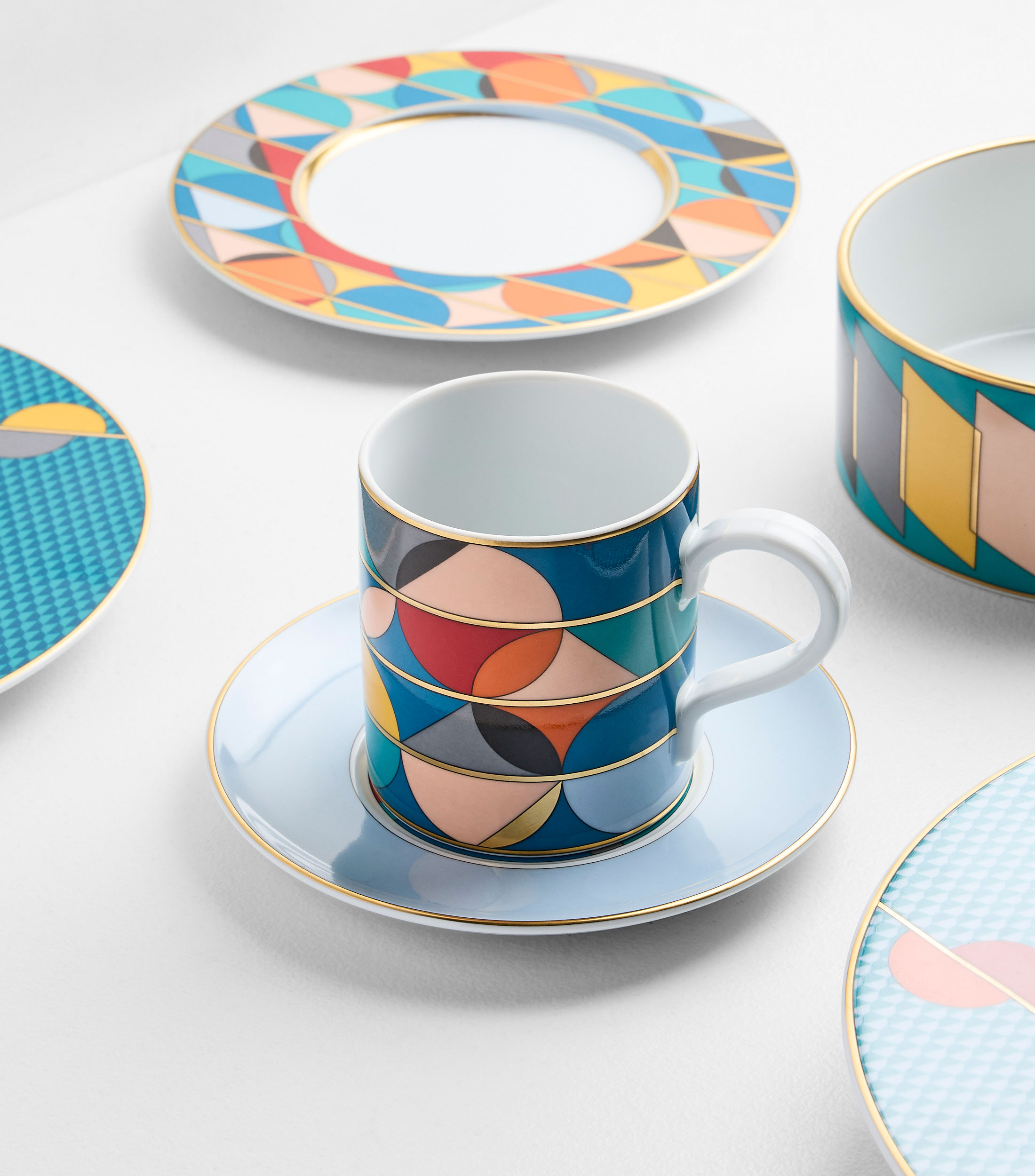 Taza para café con plato Futurisimo