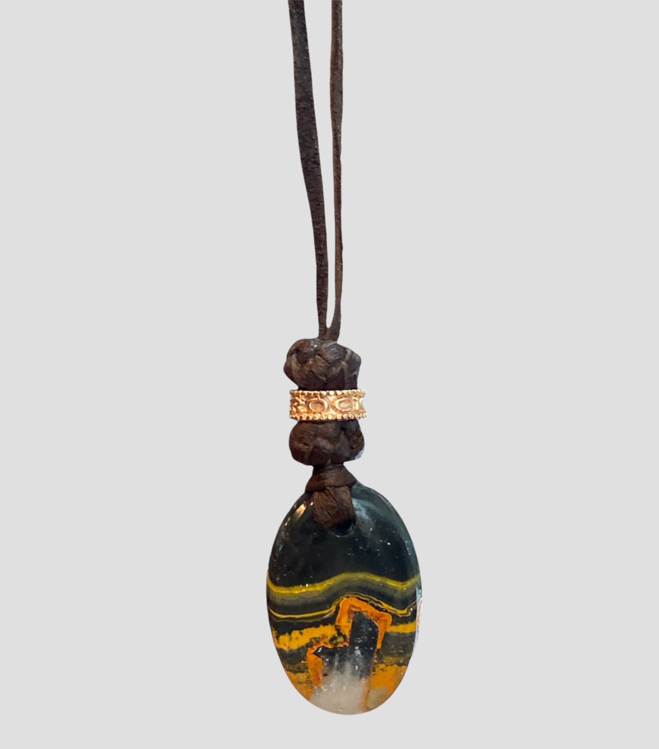 Collar con Amuleto Hombre
