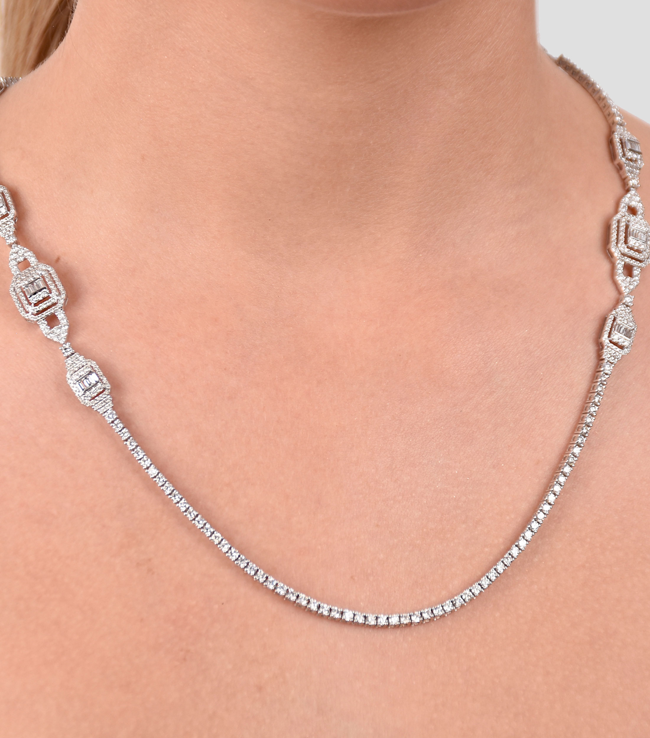 Gargantilla en Oro blanco de 14 Kilates con Diamantes Mujer