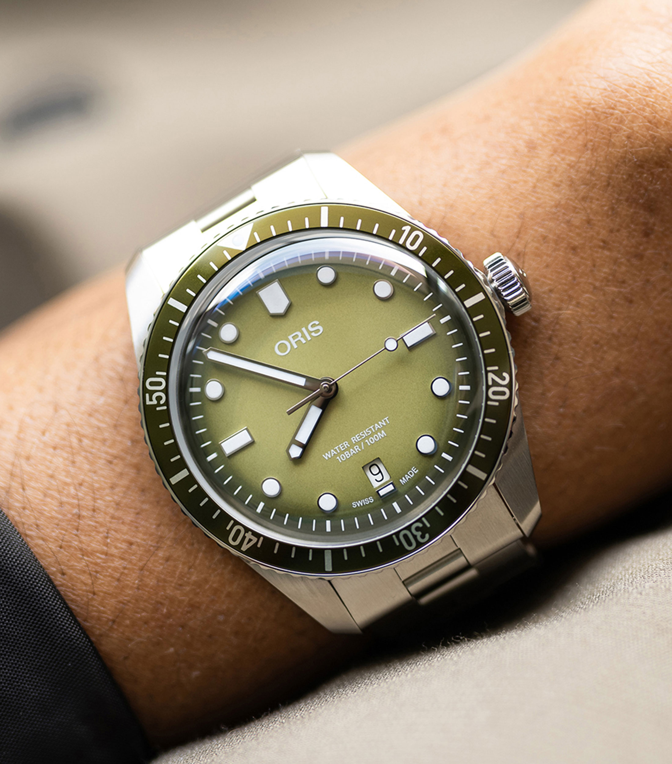 Reloj Unisex Divers casual plateado, verde