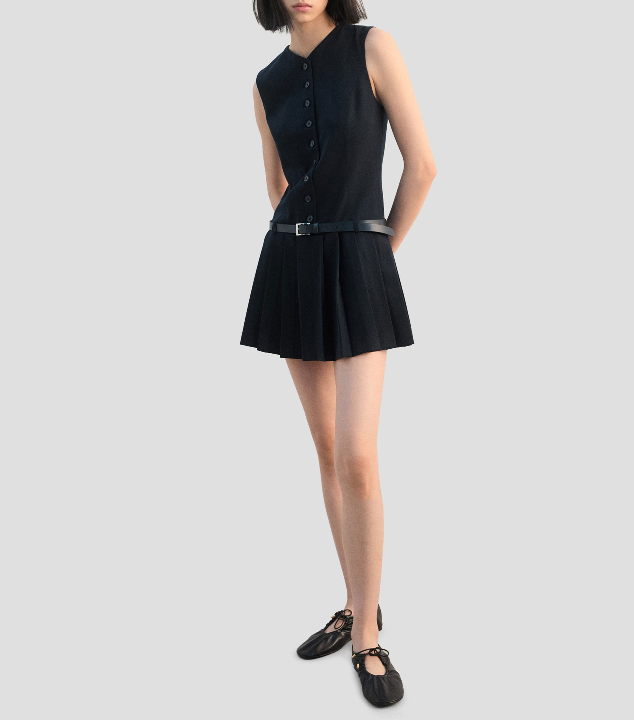 Vestido corto liso Mujer