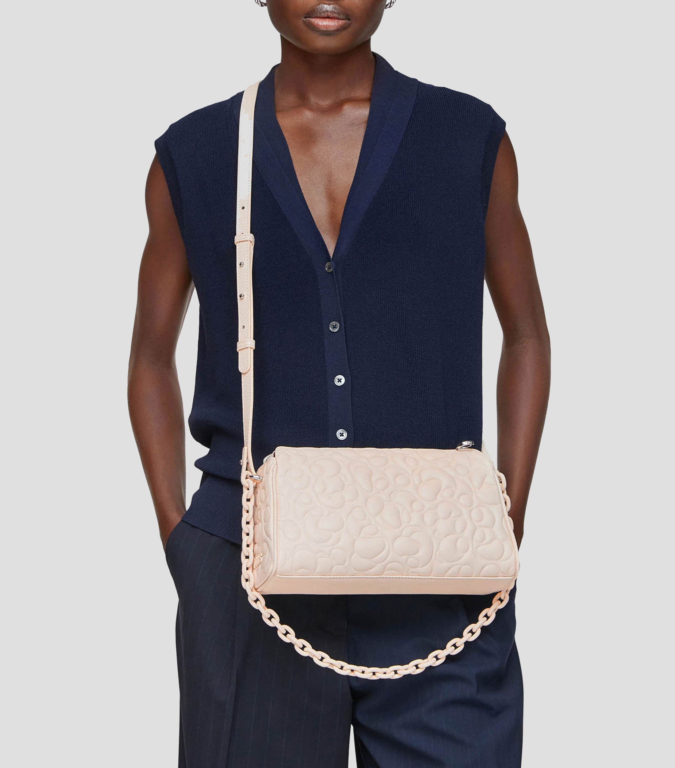 Bolsa Crossbody en piel Greta con capitonado de osos Mujer