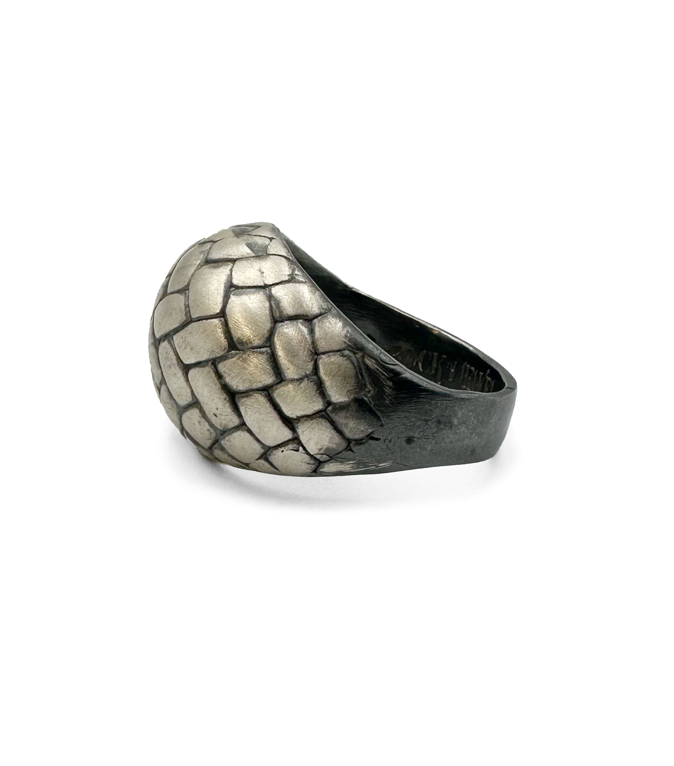 Anillo en Plata con Detalles Entrelazados Hombre