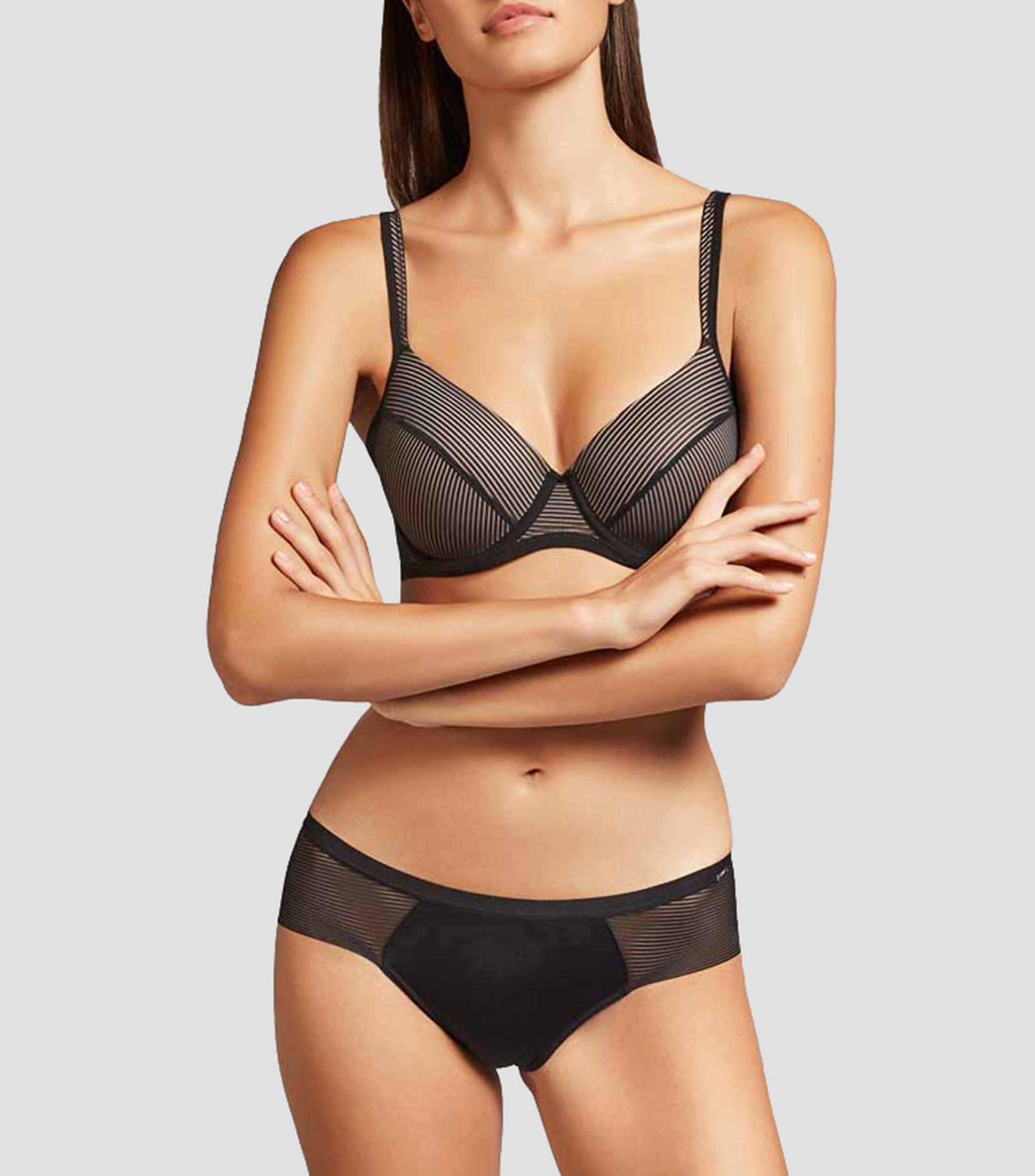 Brasier de encaje con varilla
