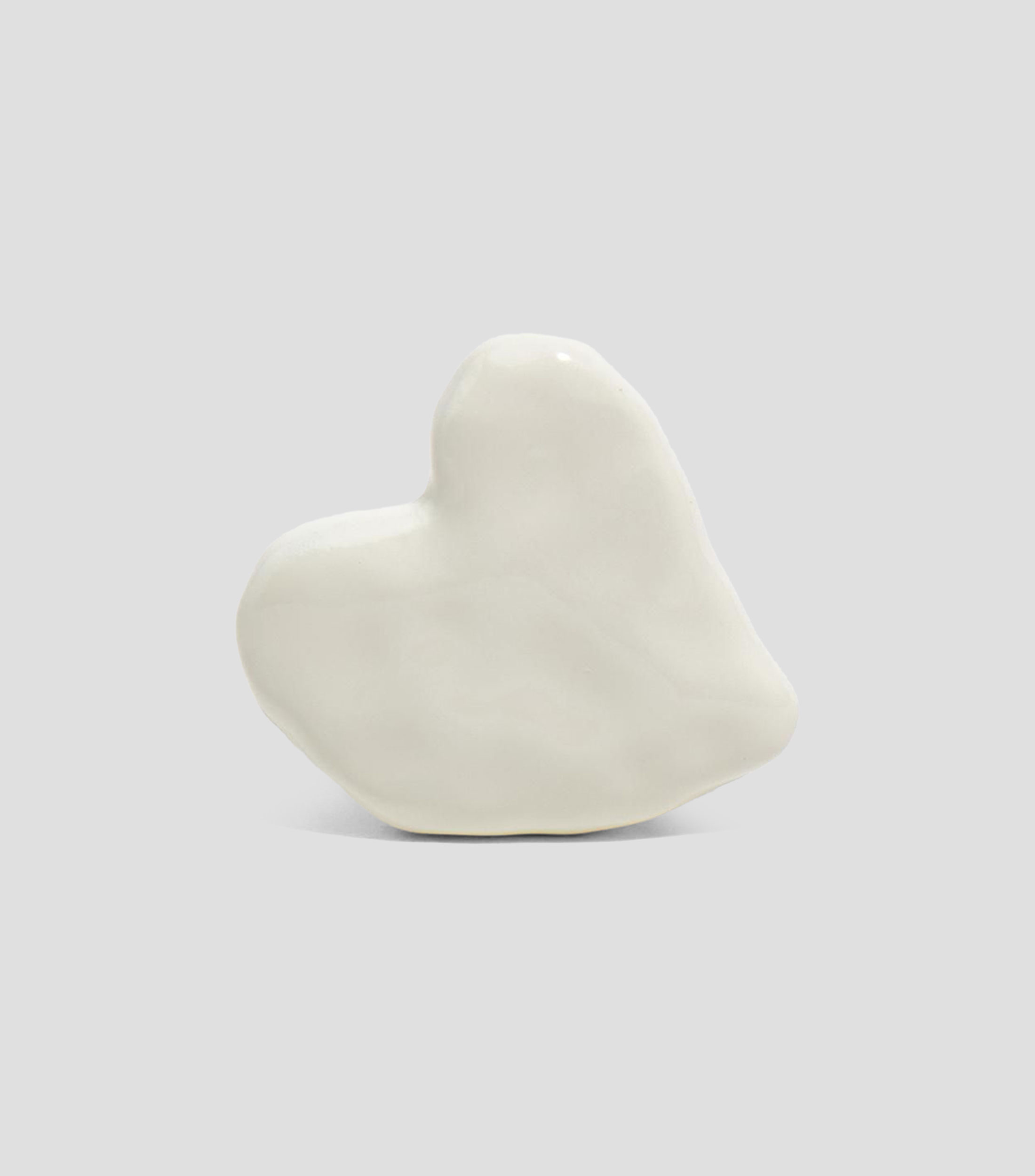 Anillo de corazón con textura lacado Mujer