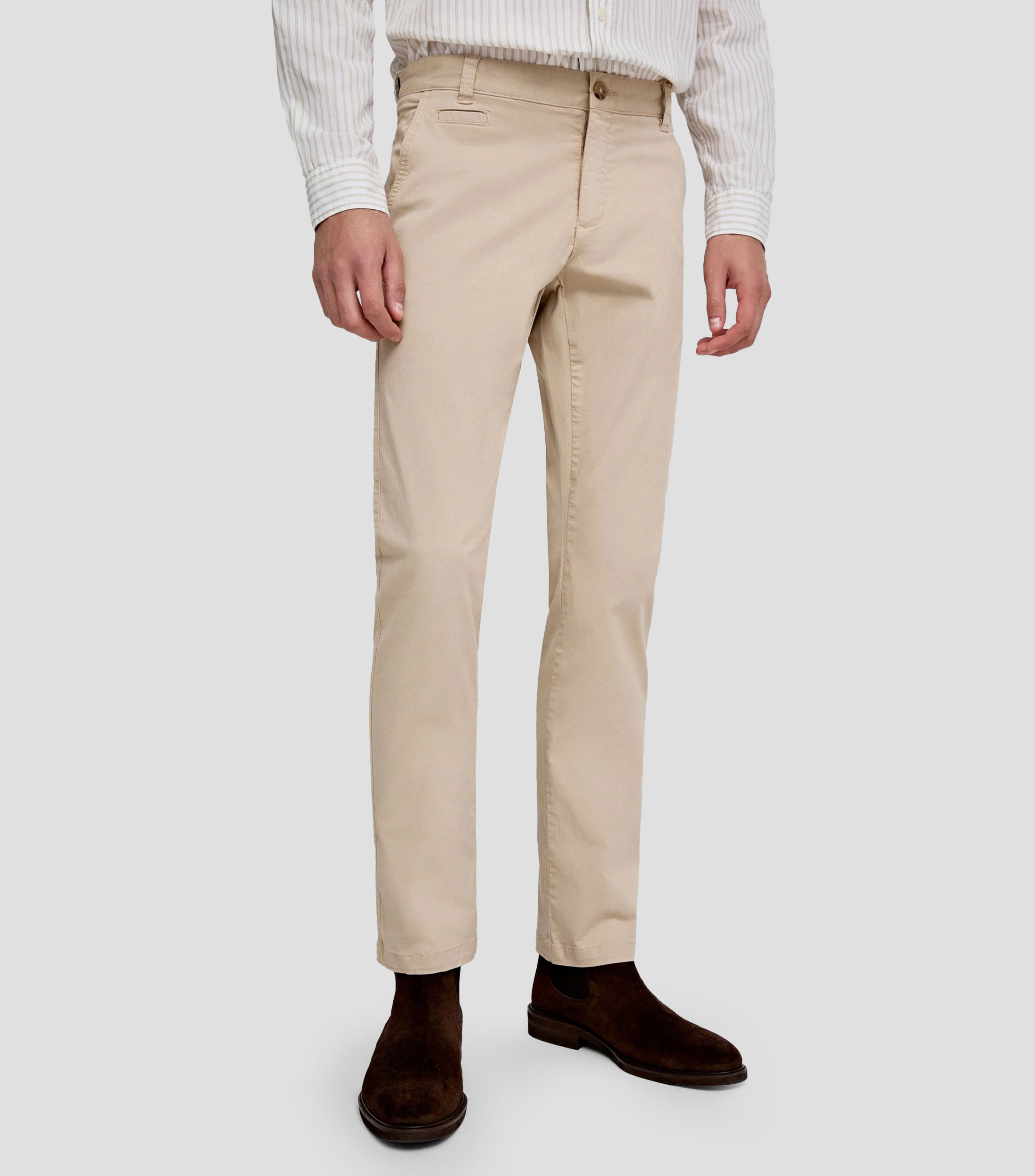 Pantalón casual tipo chino Hombre