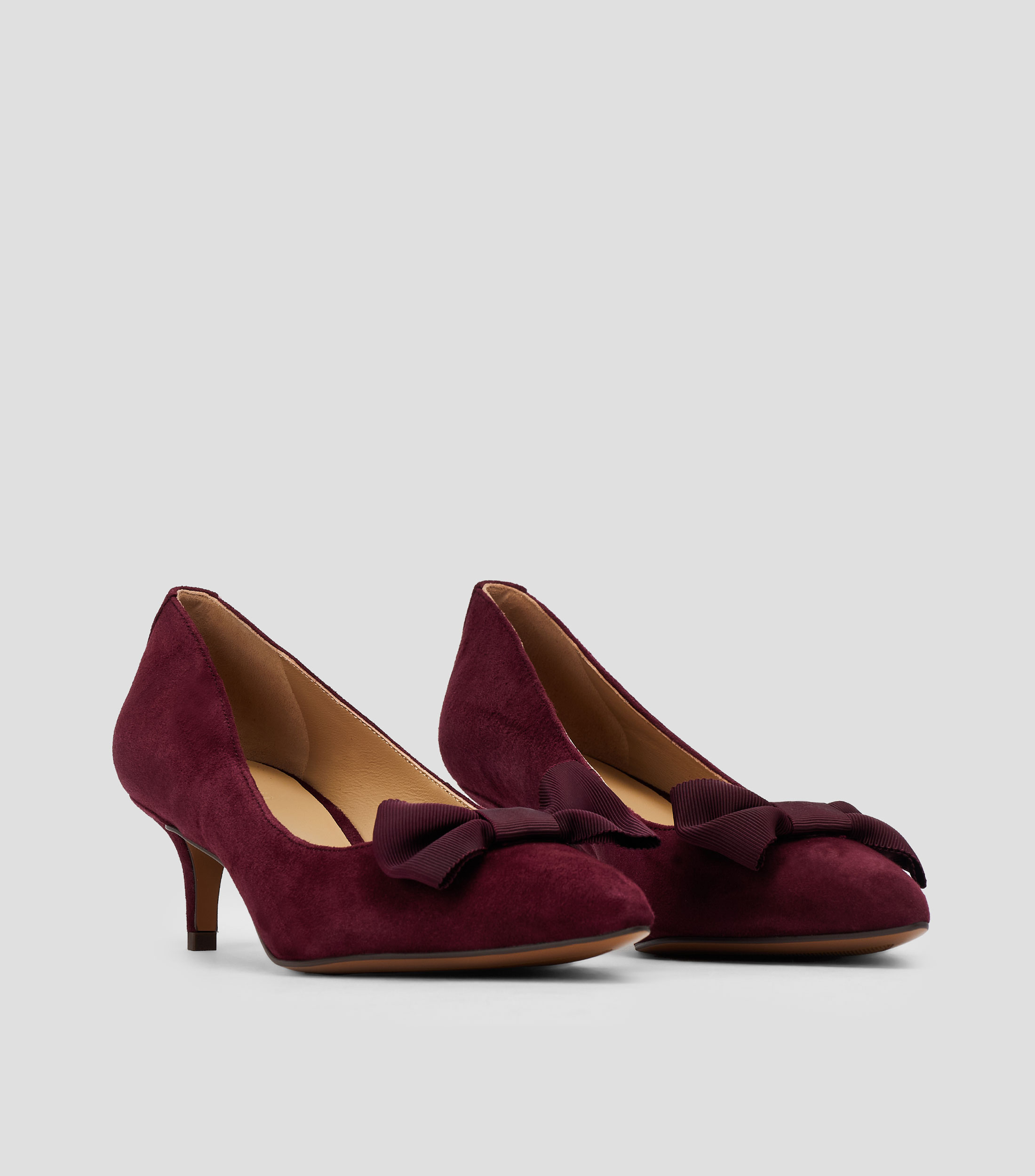 Zapatillas pump Adrienne con tacón medio delgado Mujer