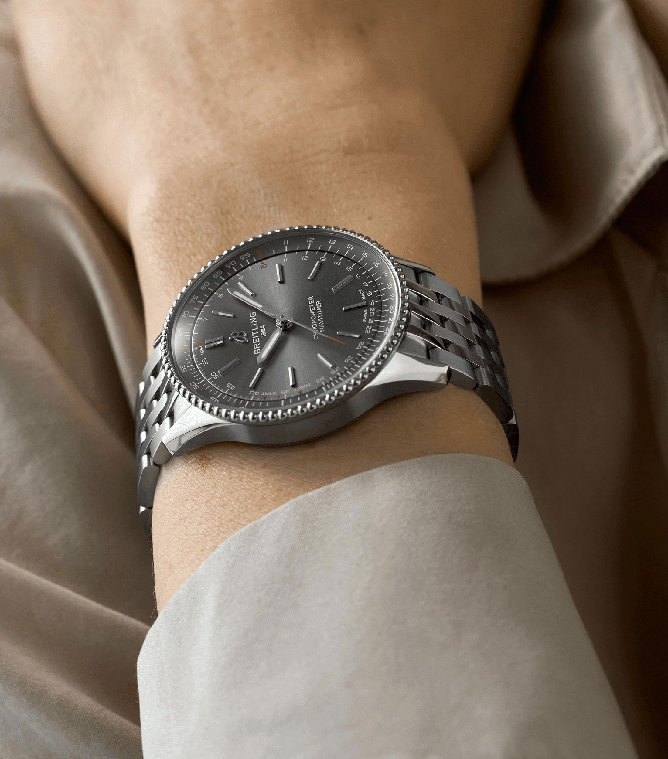Reloj para mujer Navitimer De vestir, Plateado