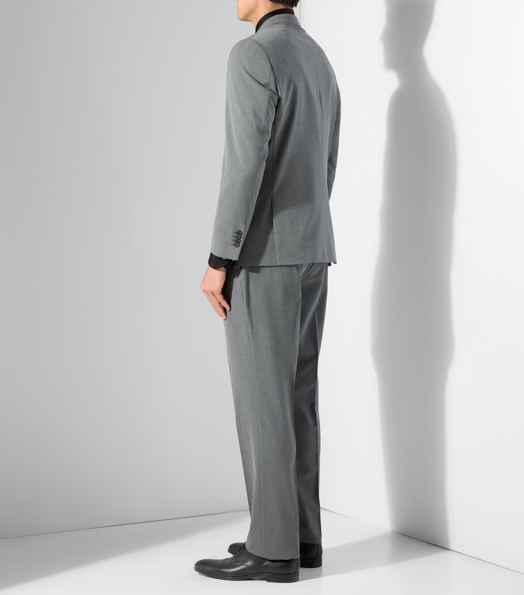 Traje corte slim liso Hombre