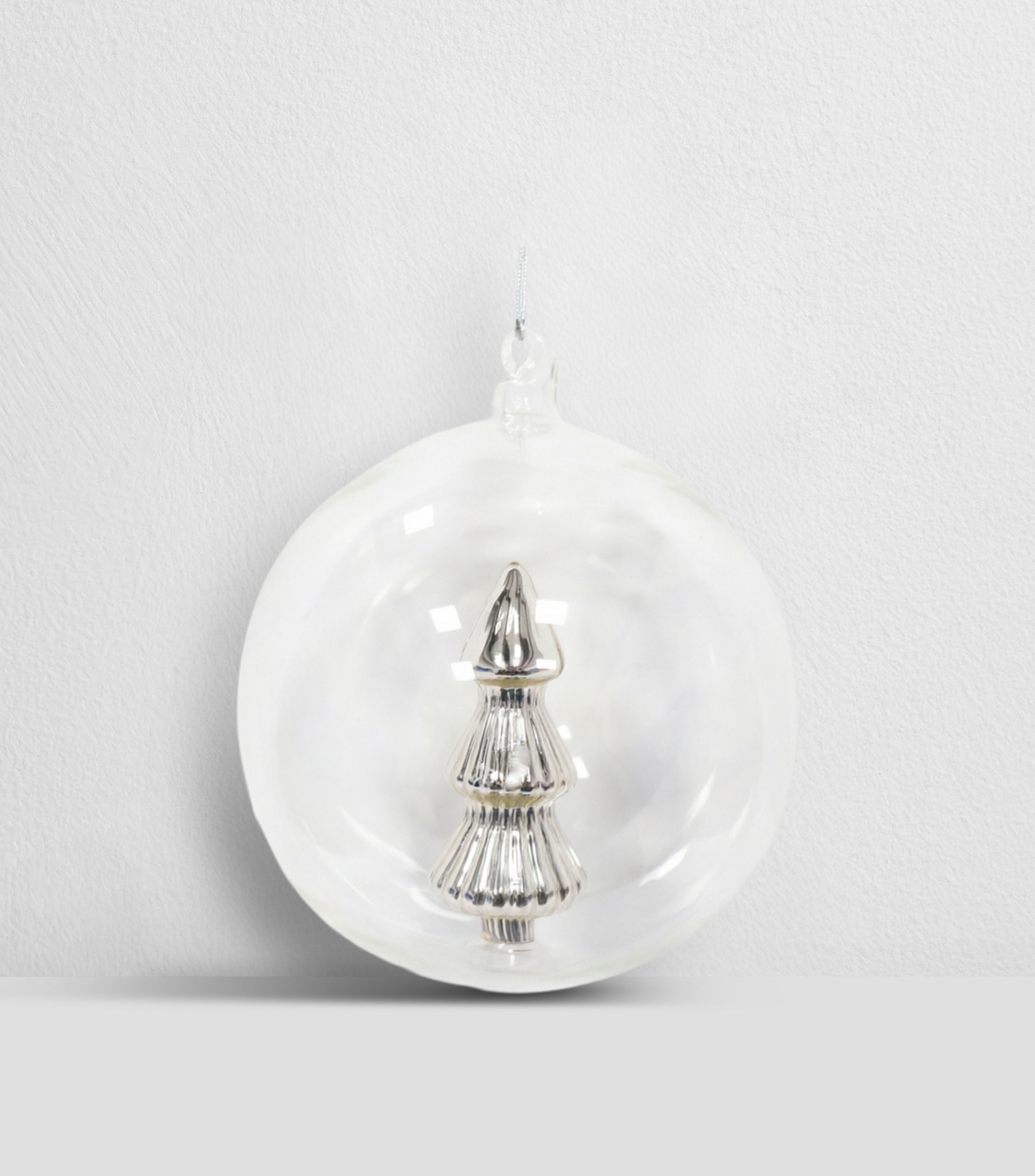 Esfera navideña con árbol decorativo Frosty