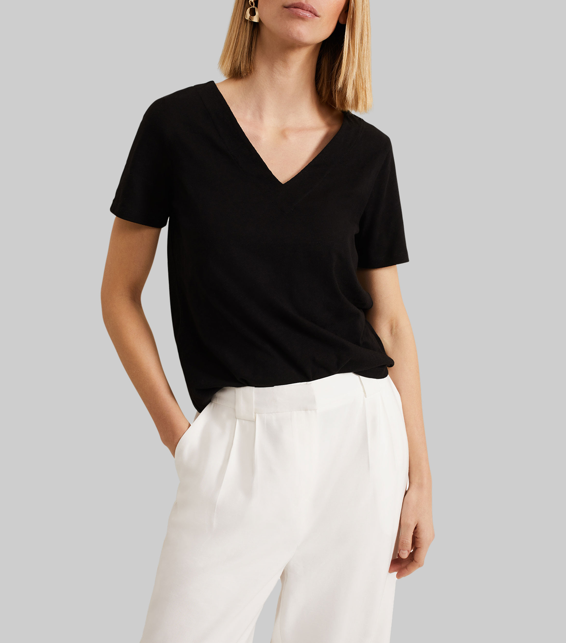 Playera Cuello V Manga Corta Mujer