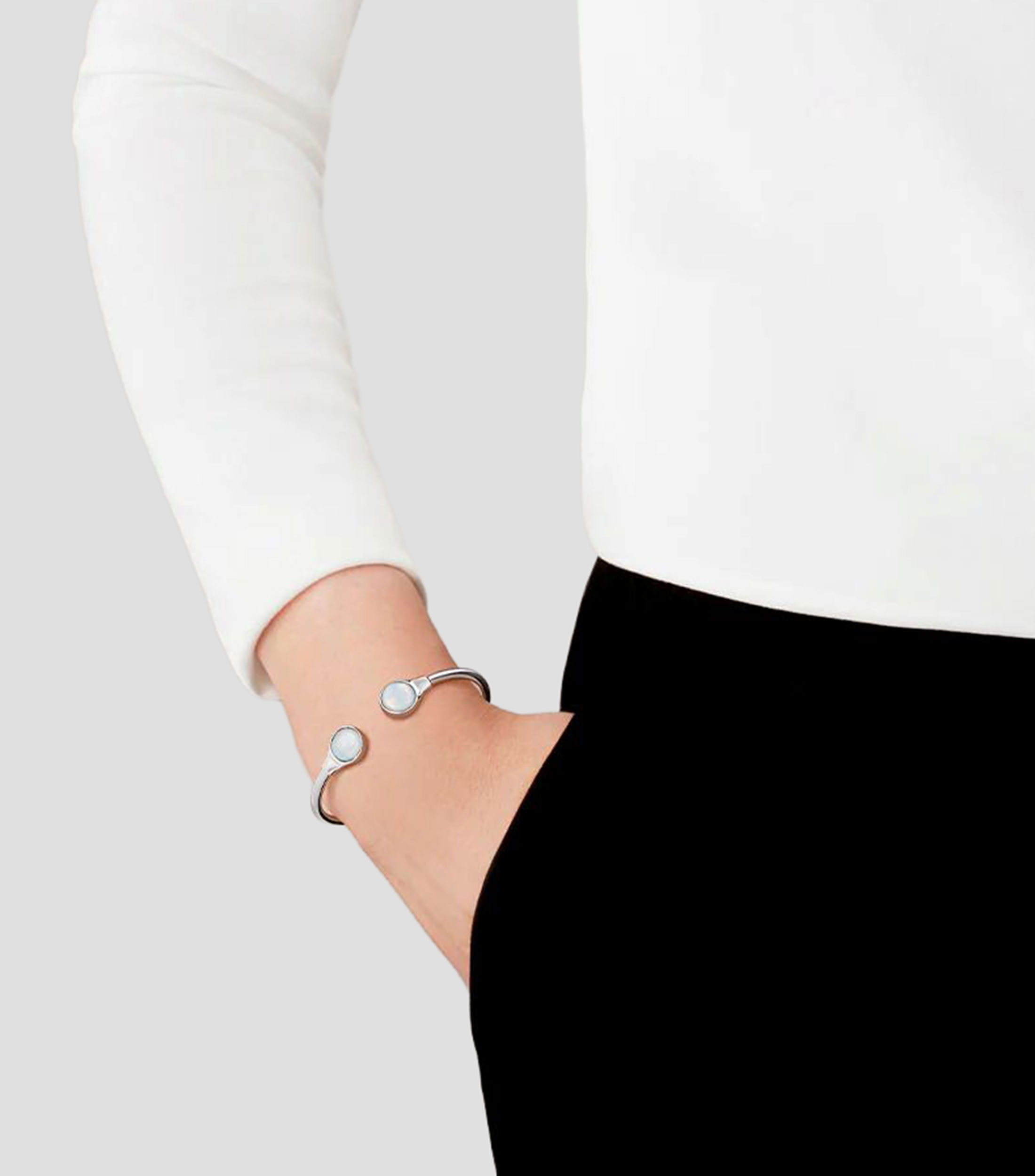 Brazalete abierto en plata con cristal Cabochon Mujer
