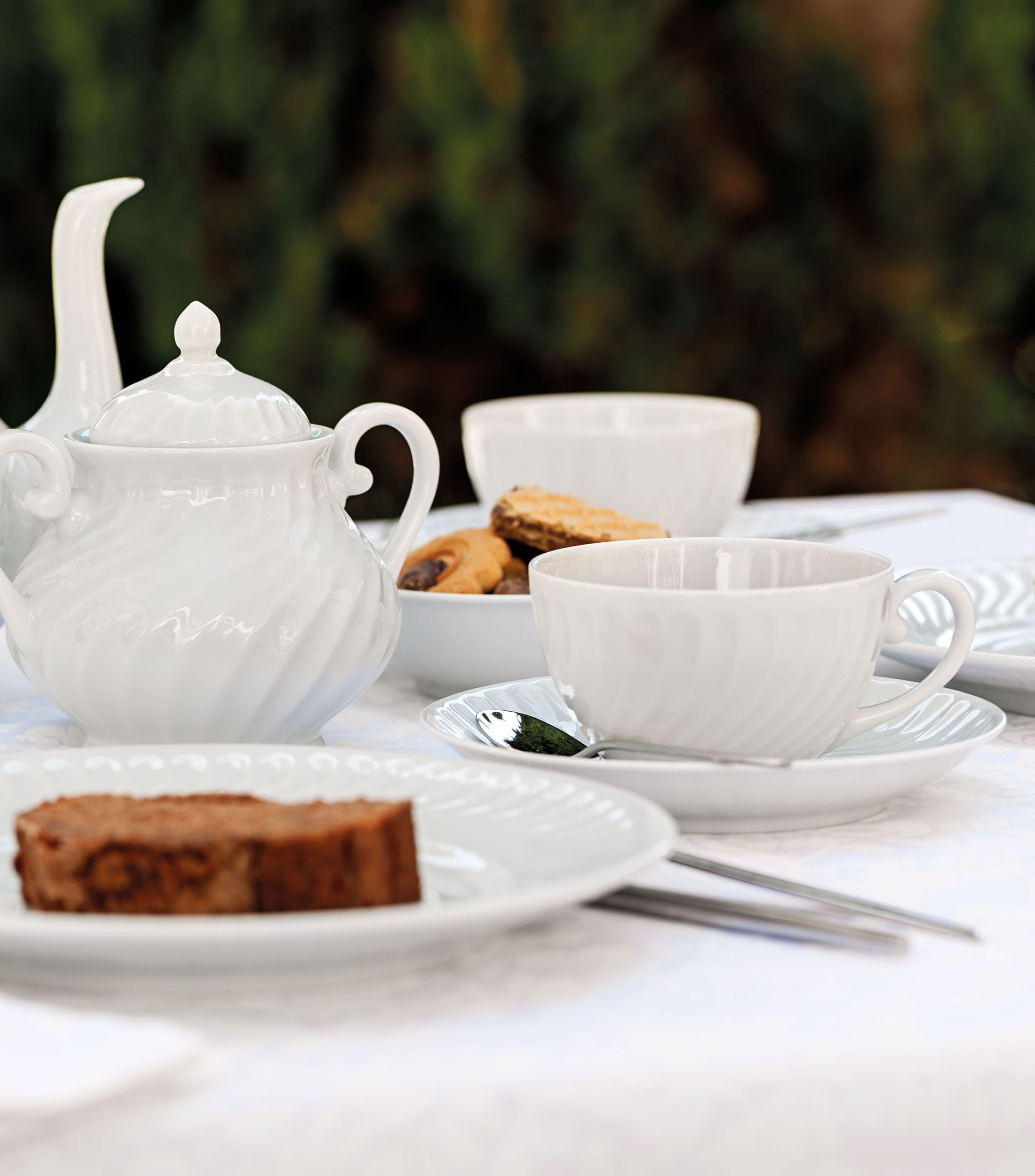 Taza para té con platillo Sagres blanca