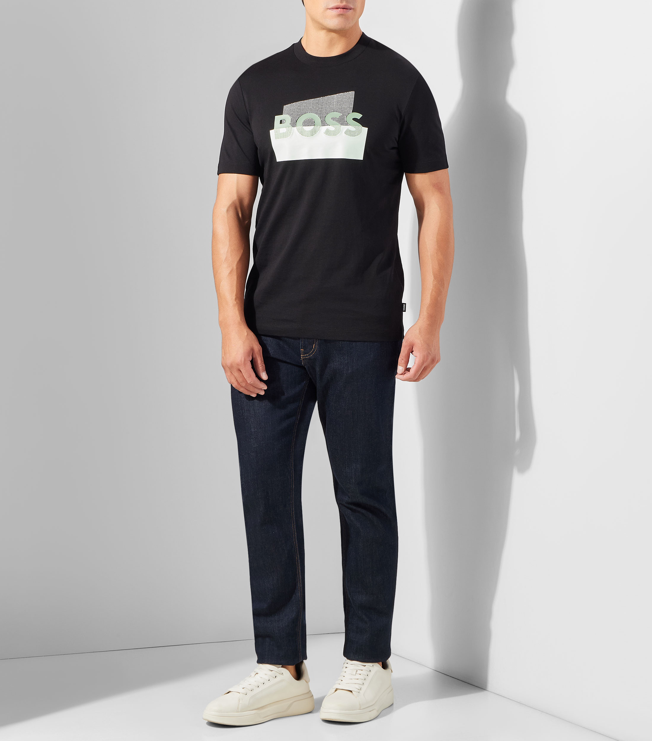 Playera cuello redondo manga corta estampada Hombre
