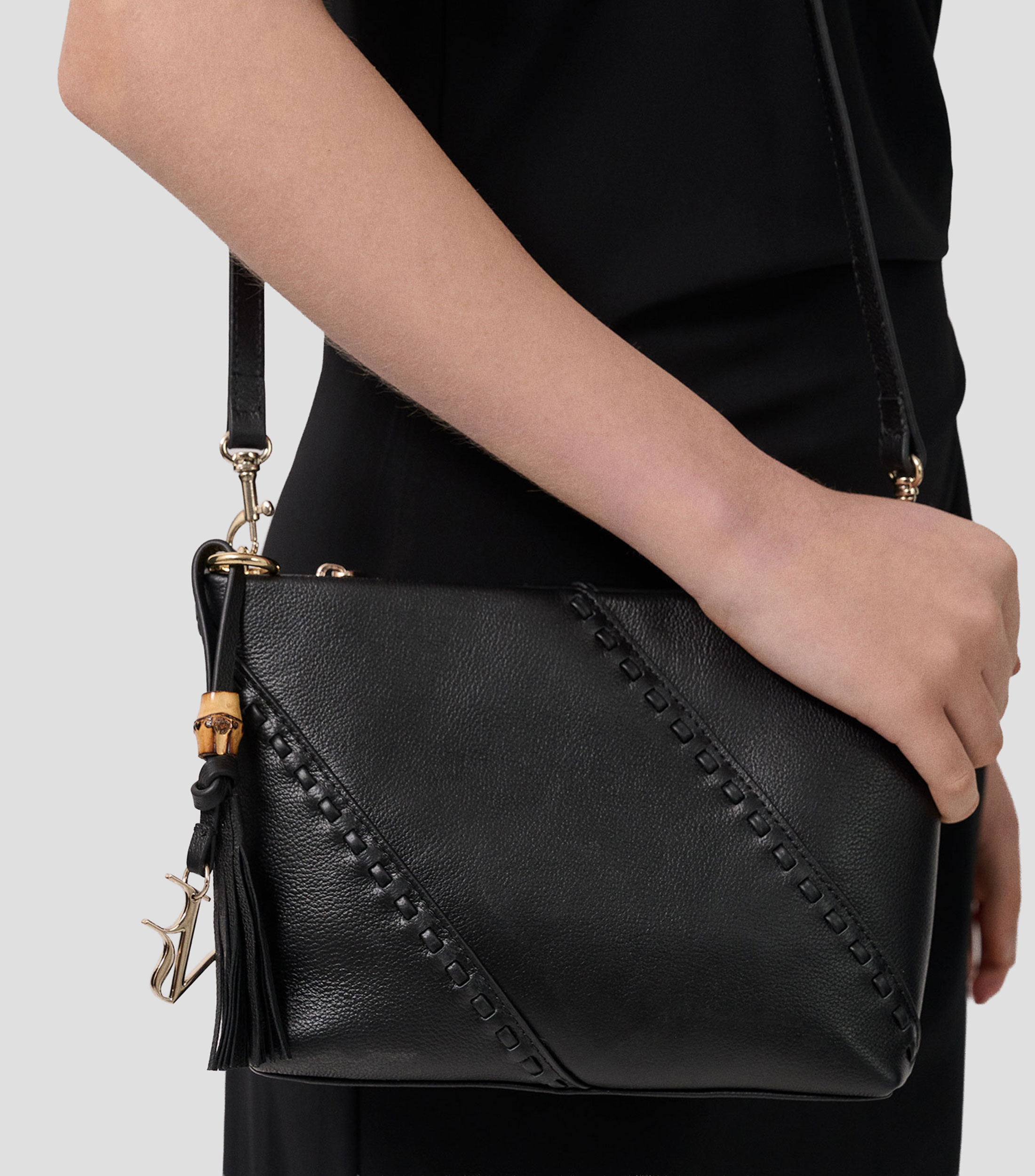 Bolsa crossbody negra en piel Clara Lisa Mujer