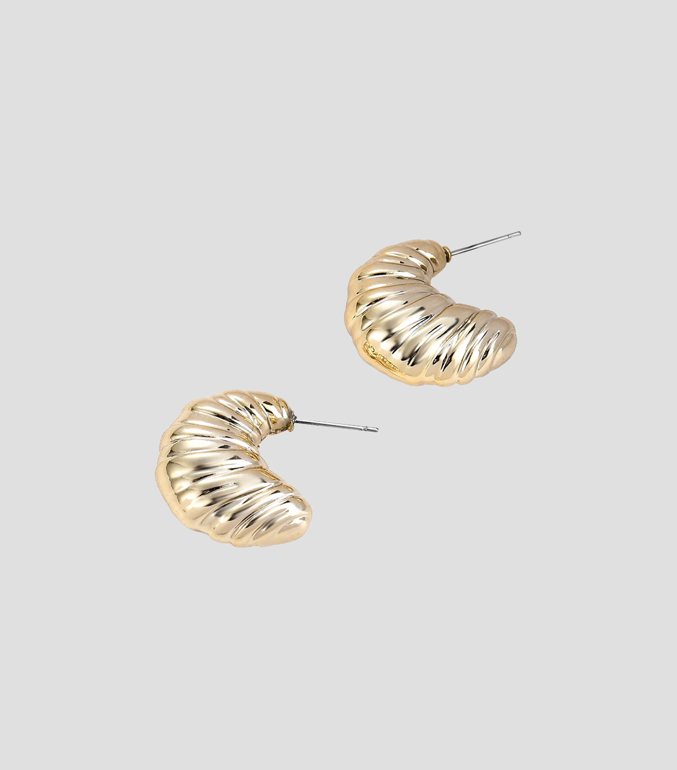 Aretes alargados con pliegues Mujer