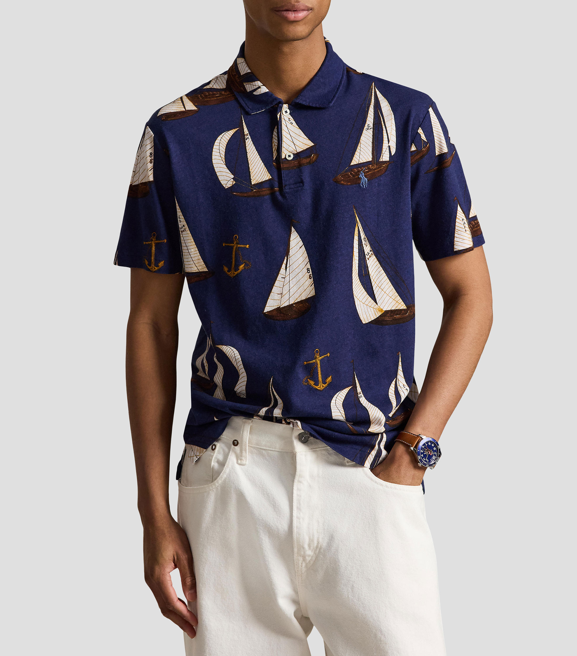 Playera tipo polo con manga corta estampada Hombre