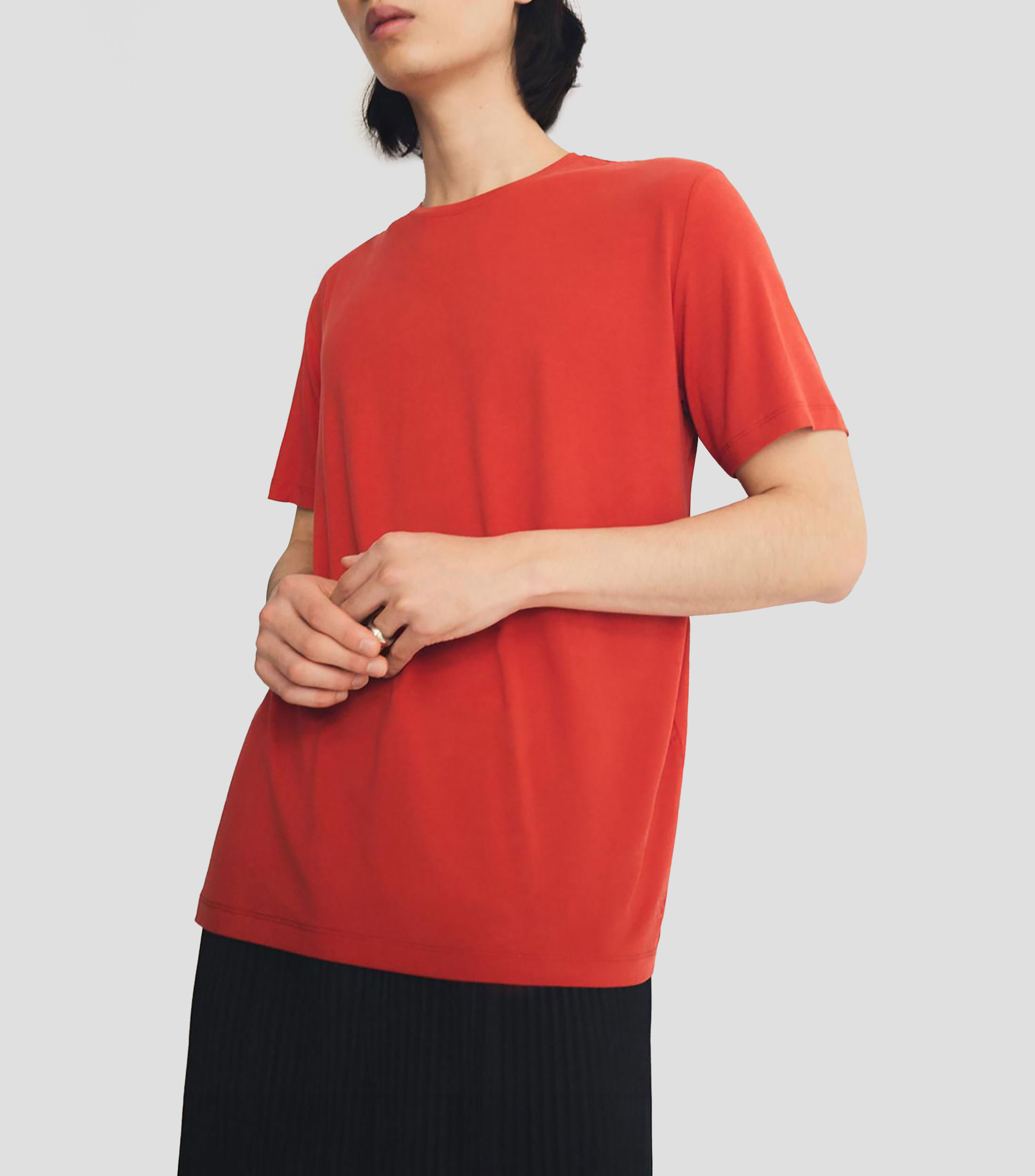 Playera en tejido PYRATEX Smartcel con propiedades antibacterianas y antiolor.