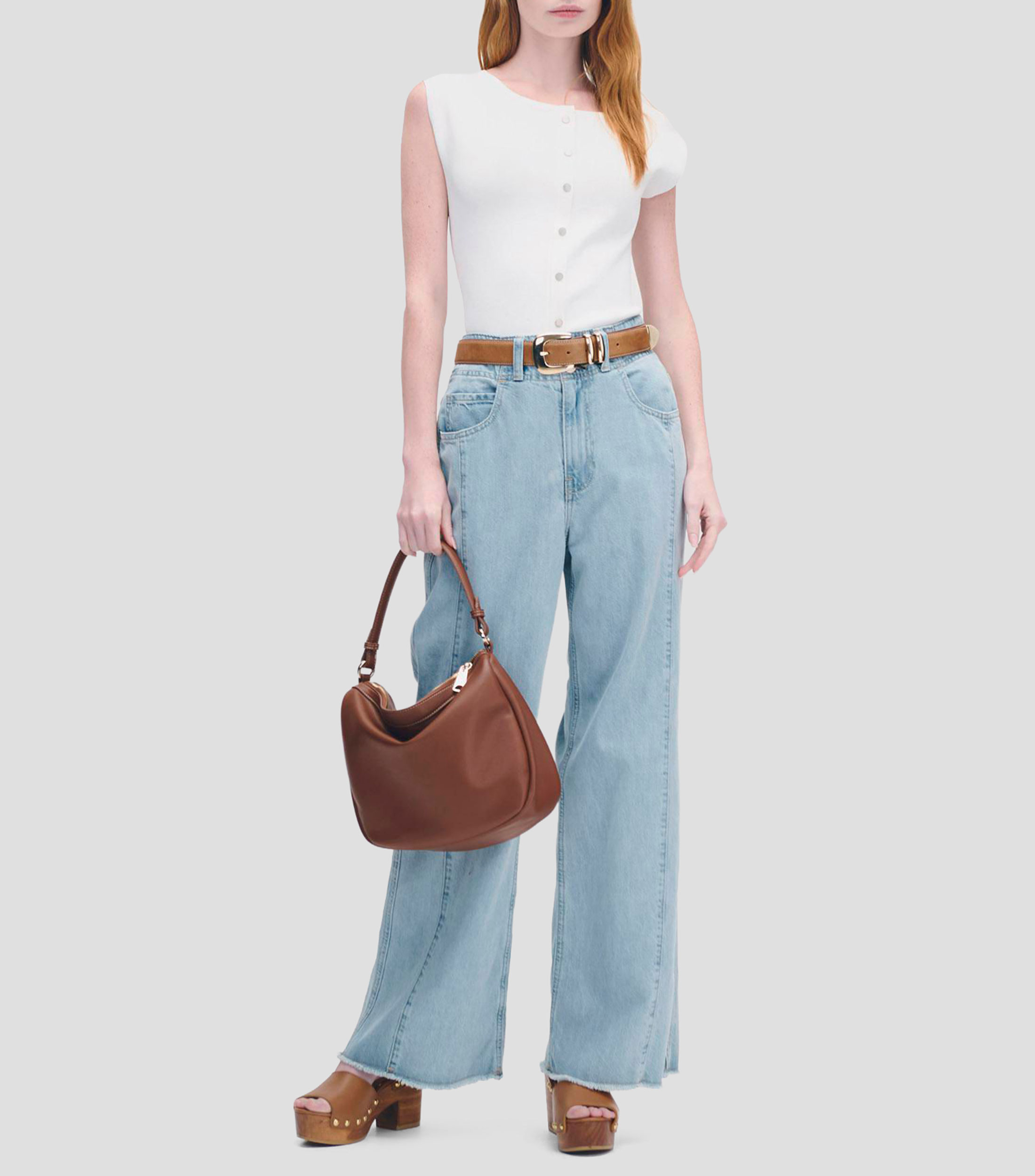 Blusa Blanca Tejido de Punto Escote Ojal Botones Metálicos Mujer