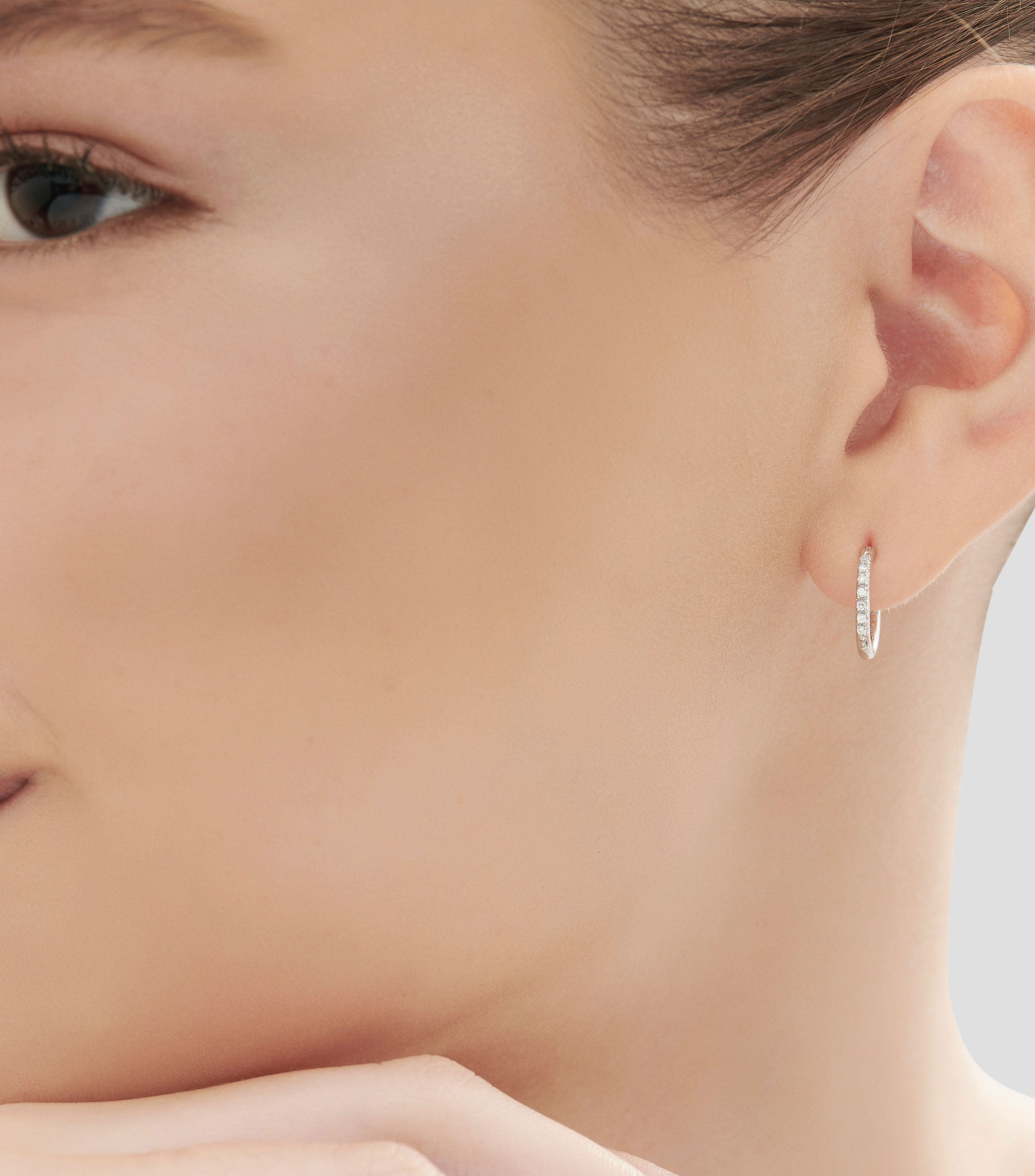 Arete en oro blanco 18 Kilates Mujer